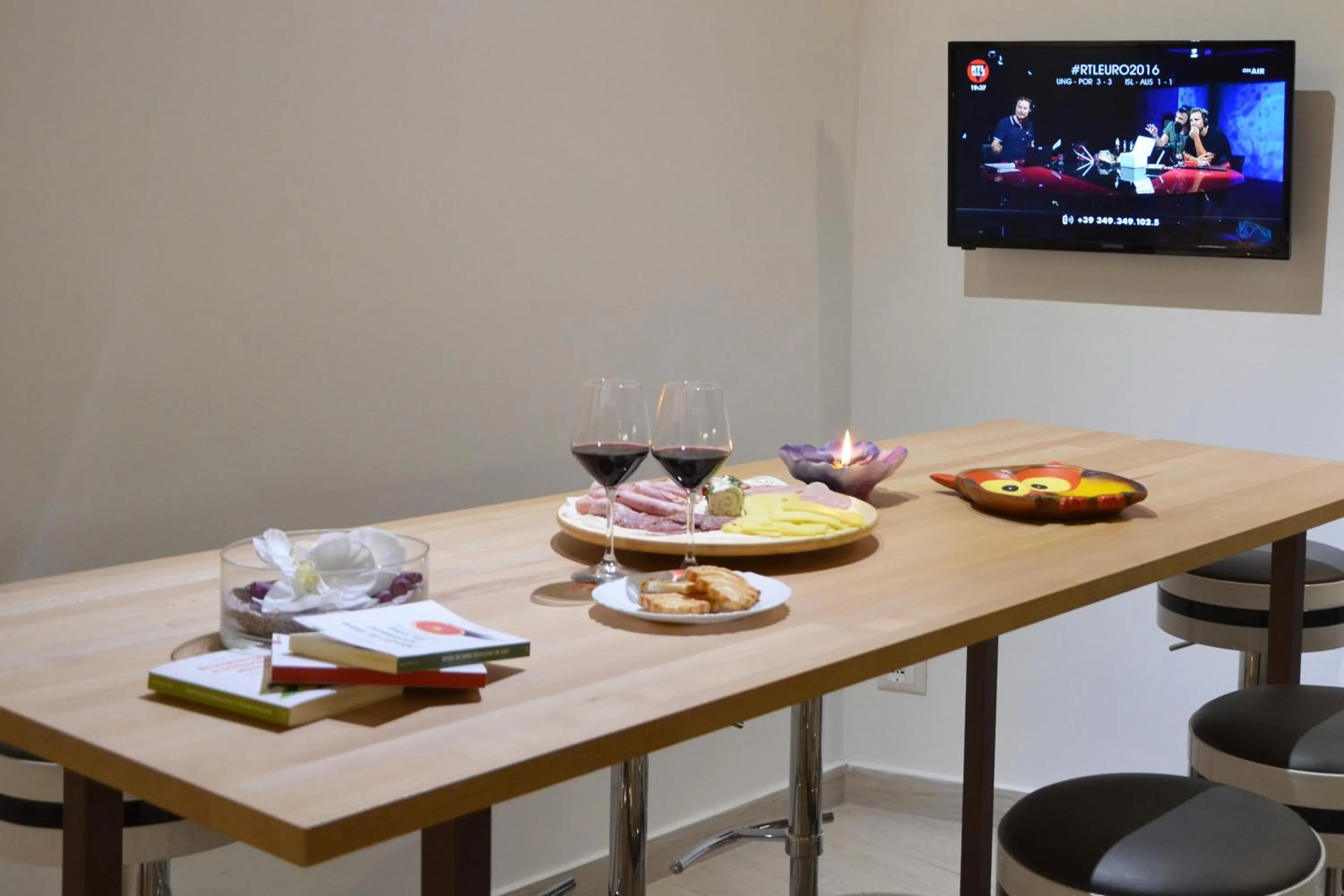 Communal lounge/ TV room in B&B Ponticello