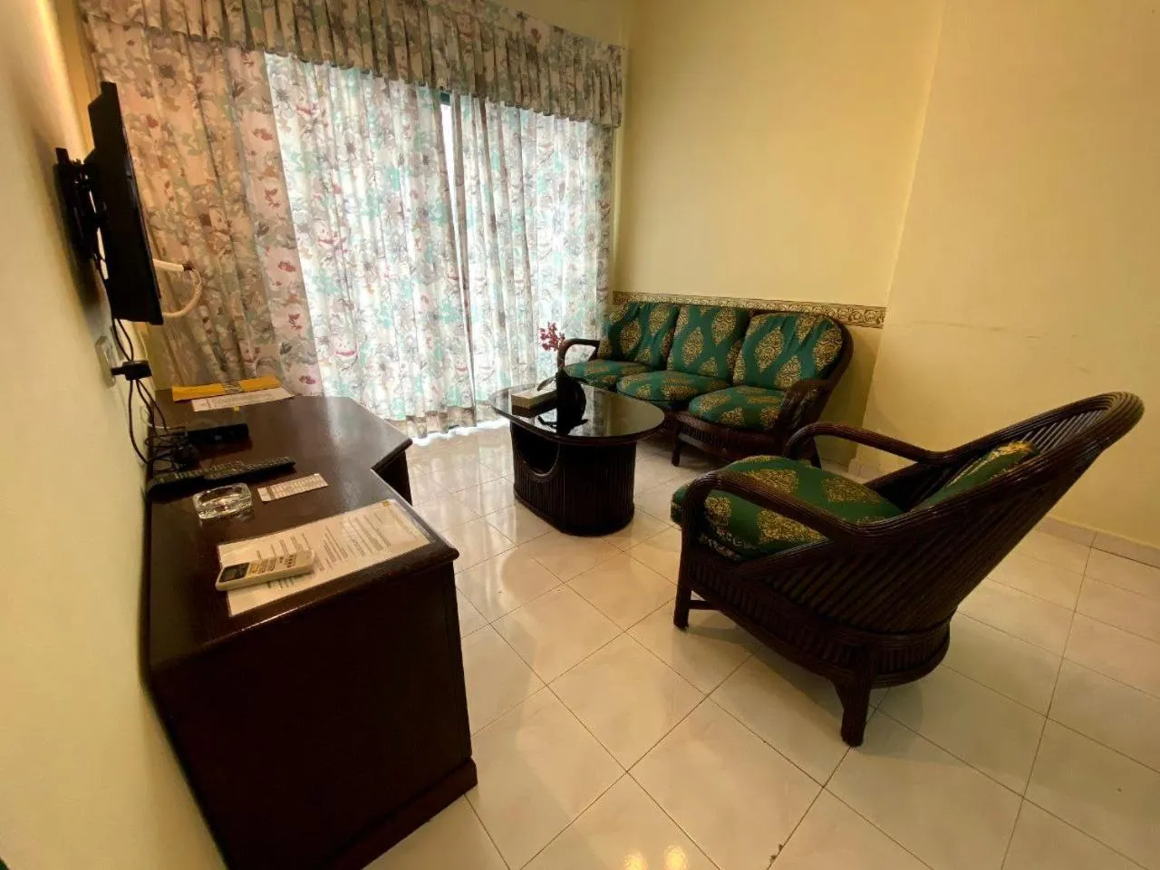 TV and multimedia in HIG Homestay Apartment