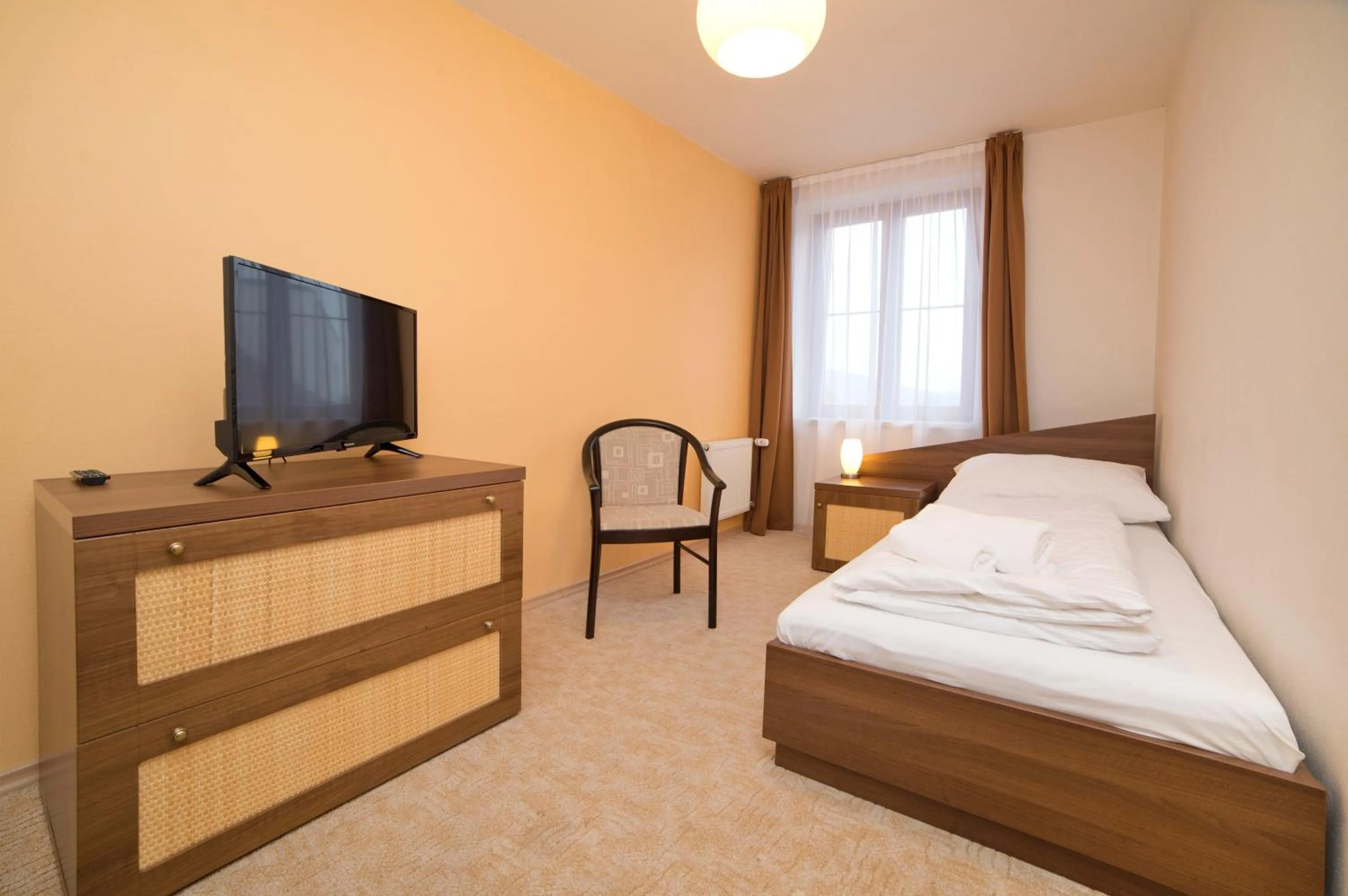 Photo of the whole room, Bed in Hotel Art