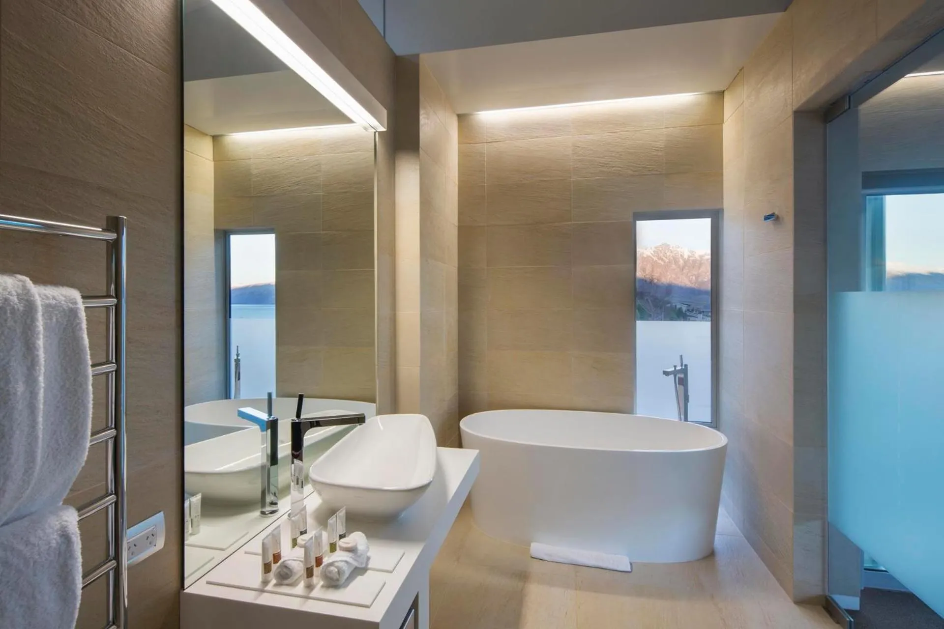 Bathroom in Villa De Luxe, a Relax it's Done luxury holiday home