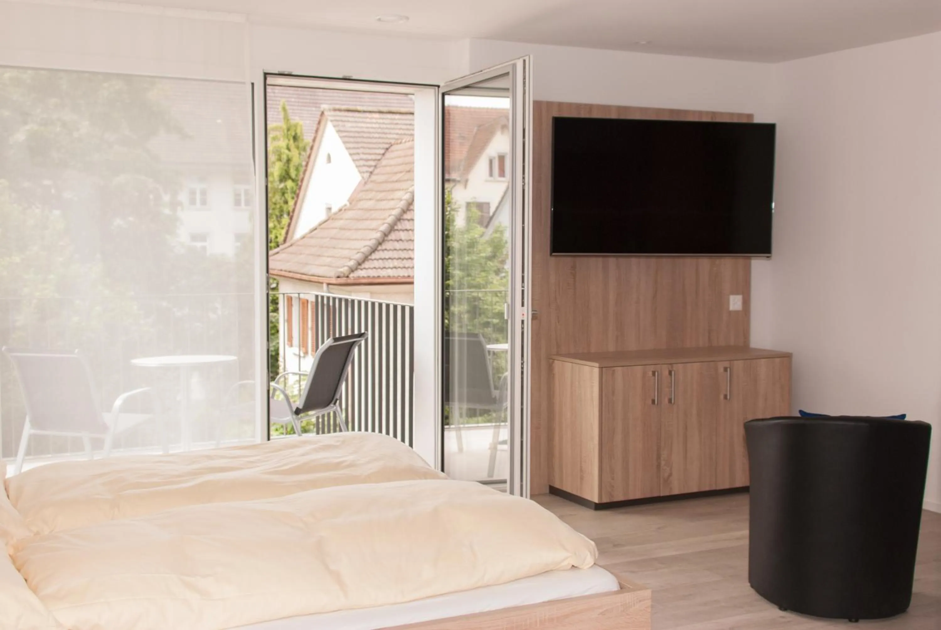 Bedroom, Bed in Hotel Traube Garni