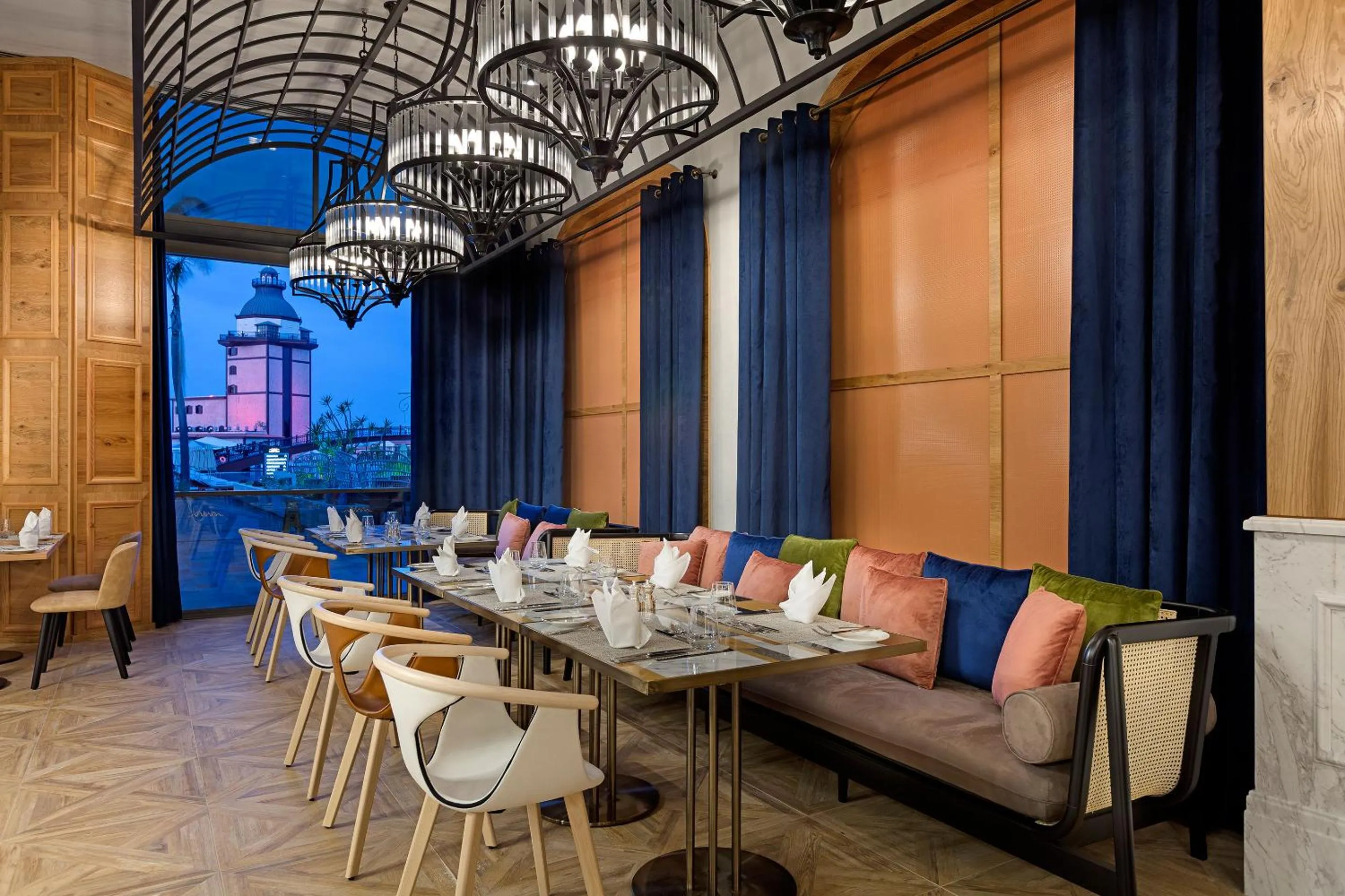 Restaurant/places to eat in Titanic Mardan Palace