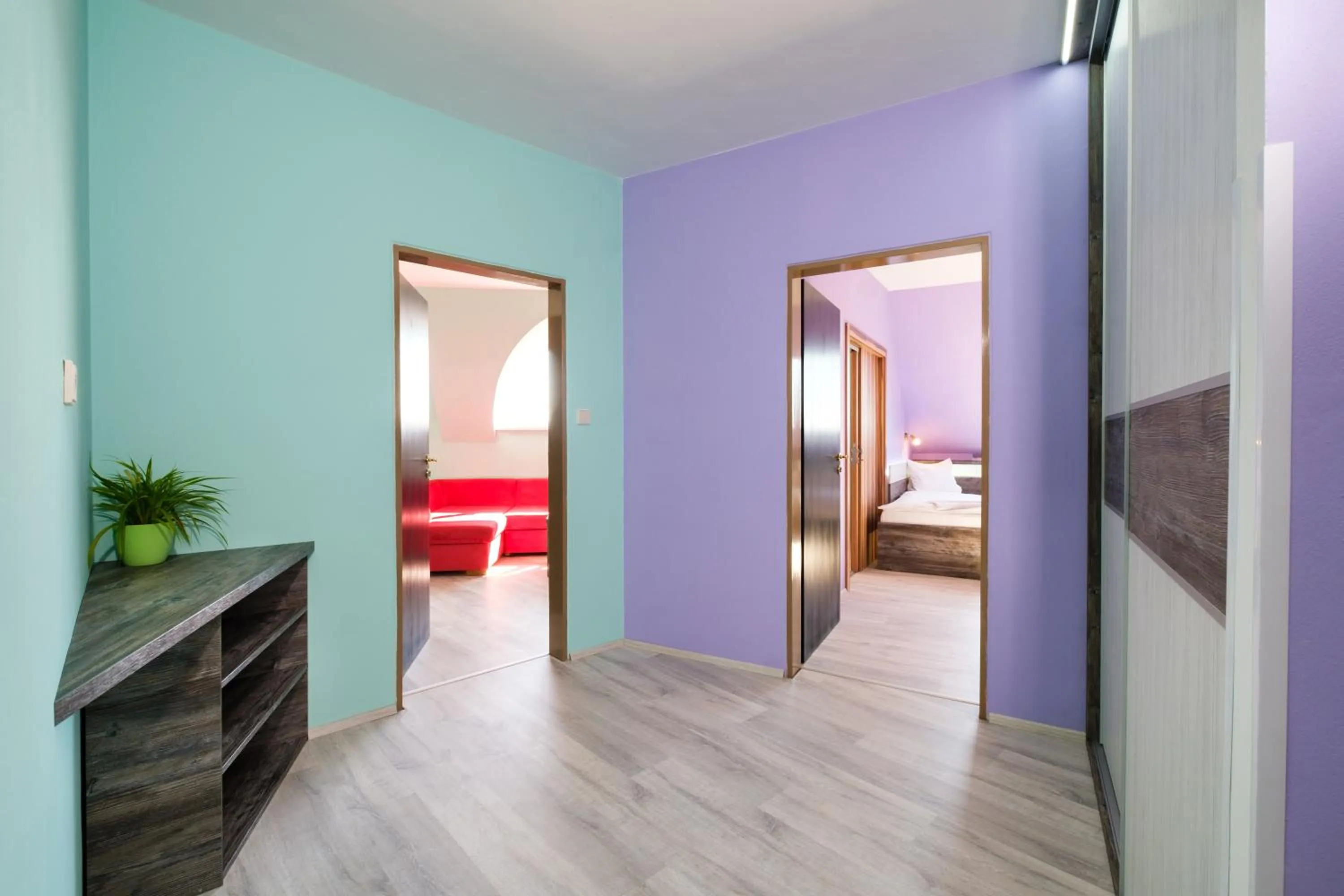 Photo of the whole room, Bed in Hotel N