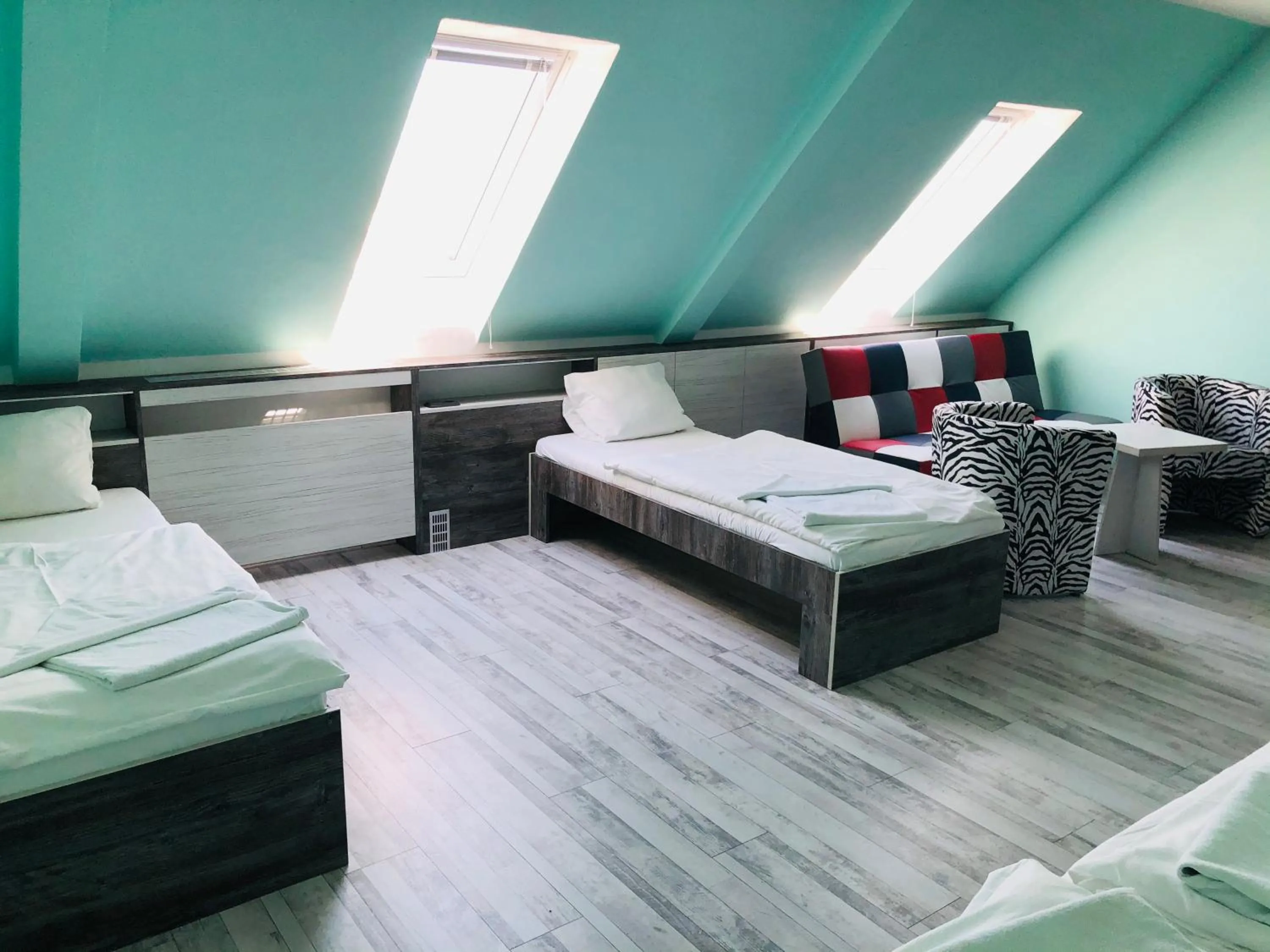 Photo of the whole room, Bed in Hotel N