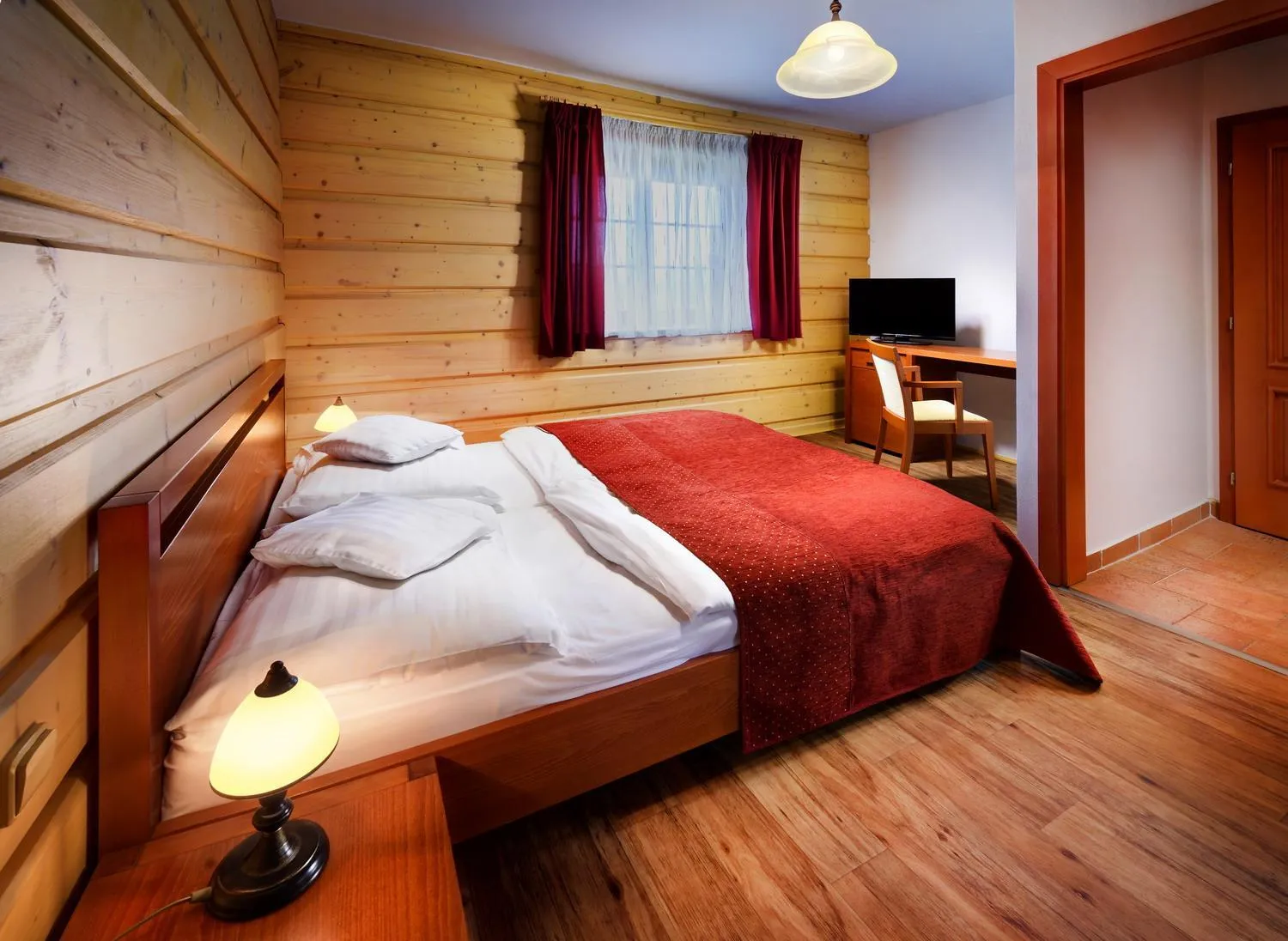 Bedroom, Bed in Green Inn Hotel