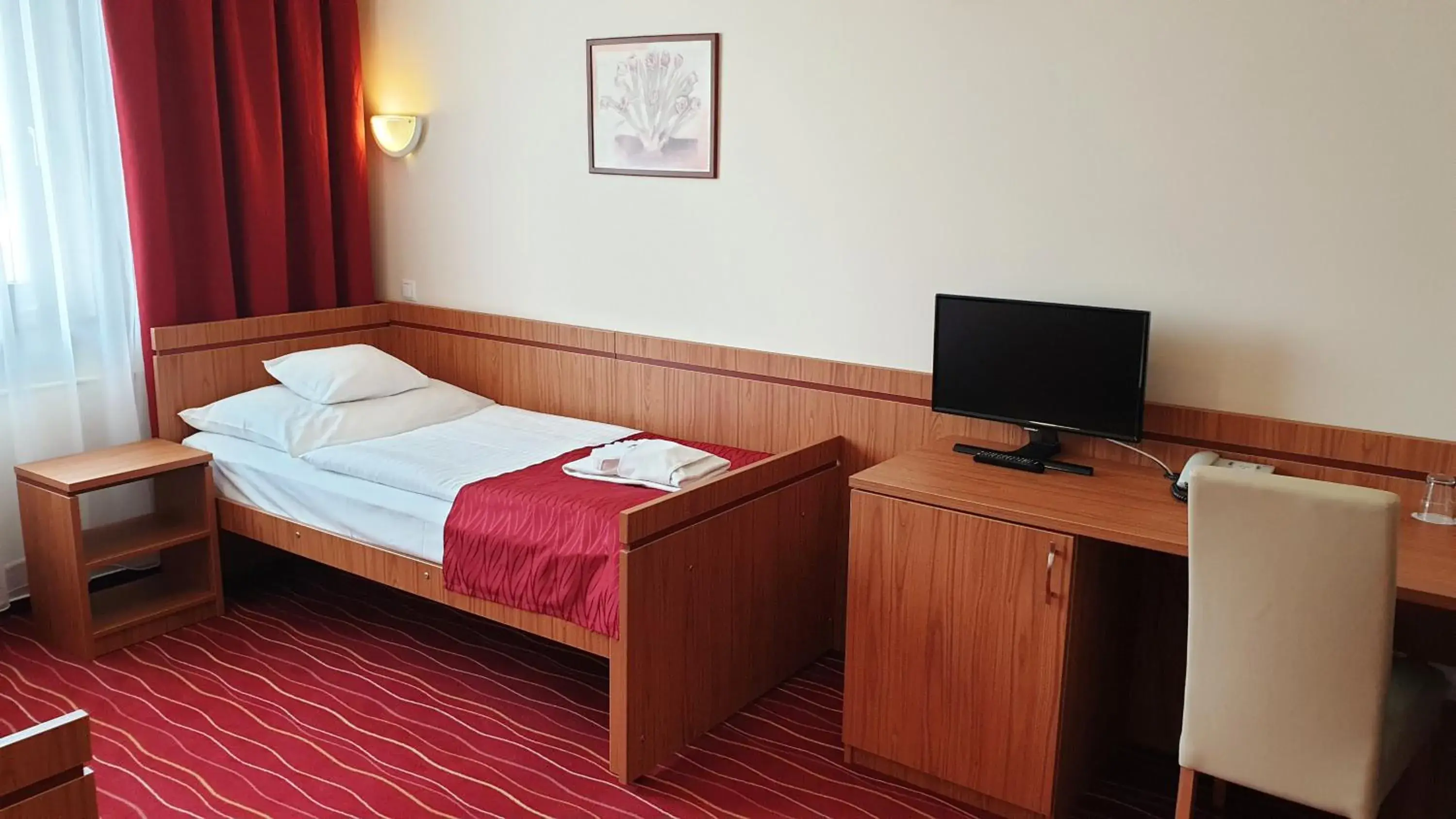 Standard Twin Room in Diana Club Hotel Standard Twin Room in Diana Club Hotel