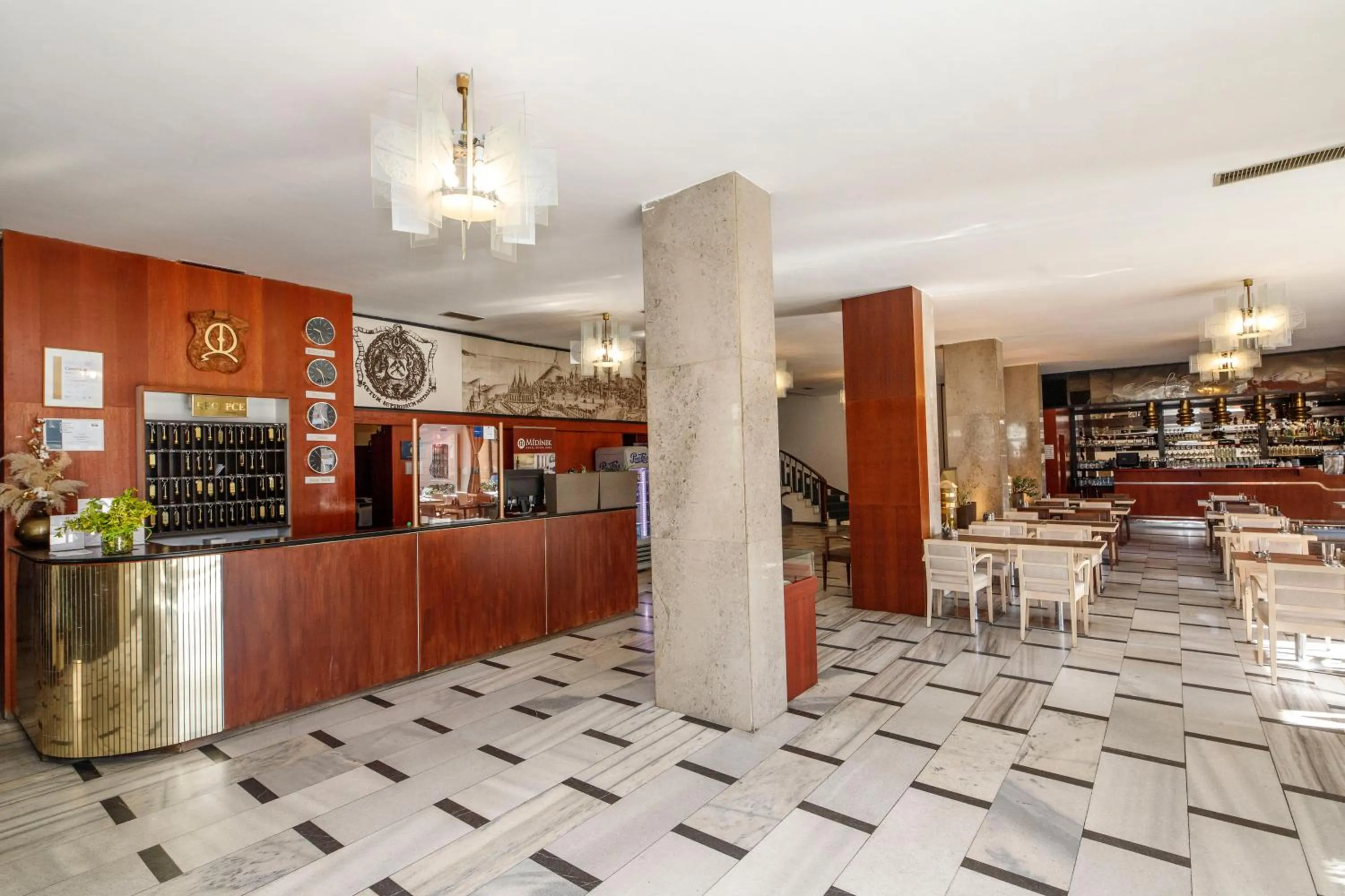 Restaurant/places to eat in LH Hotel Mědínek Old Town