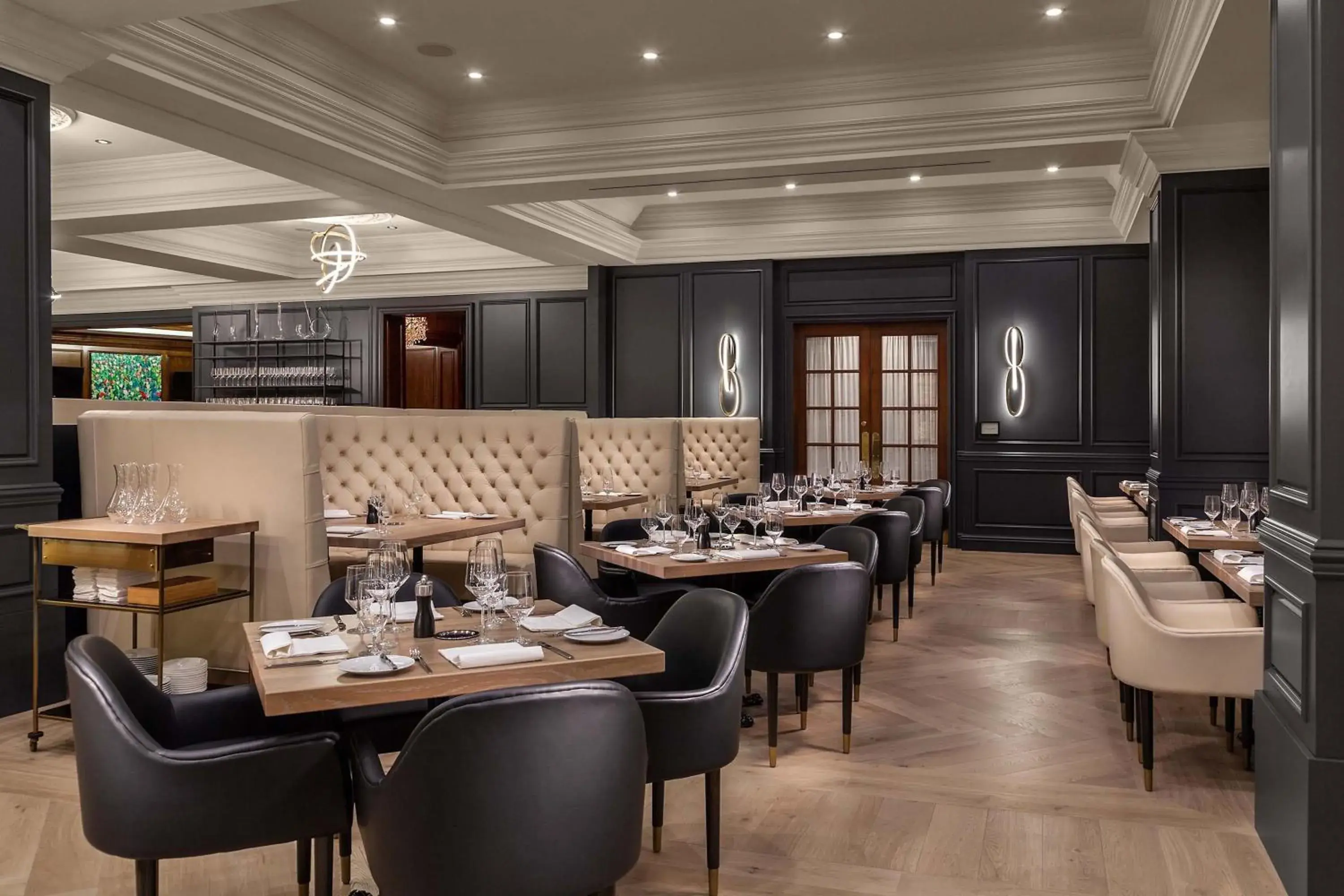 Restaurant/places to eat in La Grande Residence at the Sutton Place Hotel Restaurant/places to eat in La Grande Residence at the Sutton Place Hotel