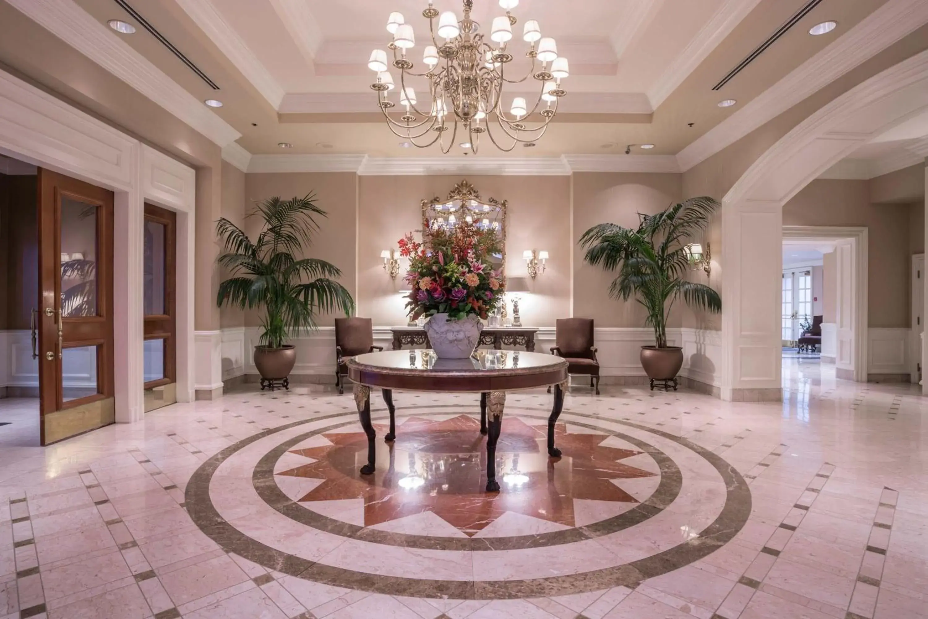 Lobby or reception in La Grande Residence at the Sutton Place Hotel Lobby or reception in La Grande Residence at the Sutton Place Hotel