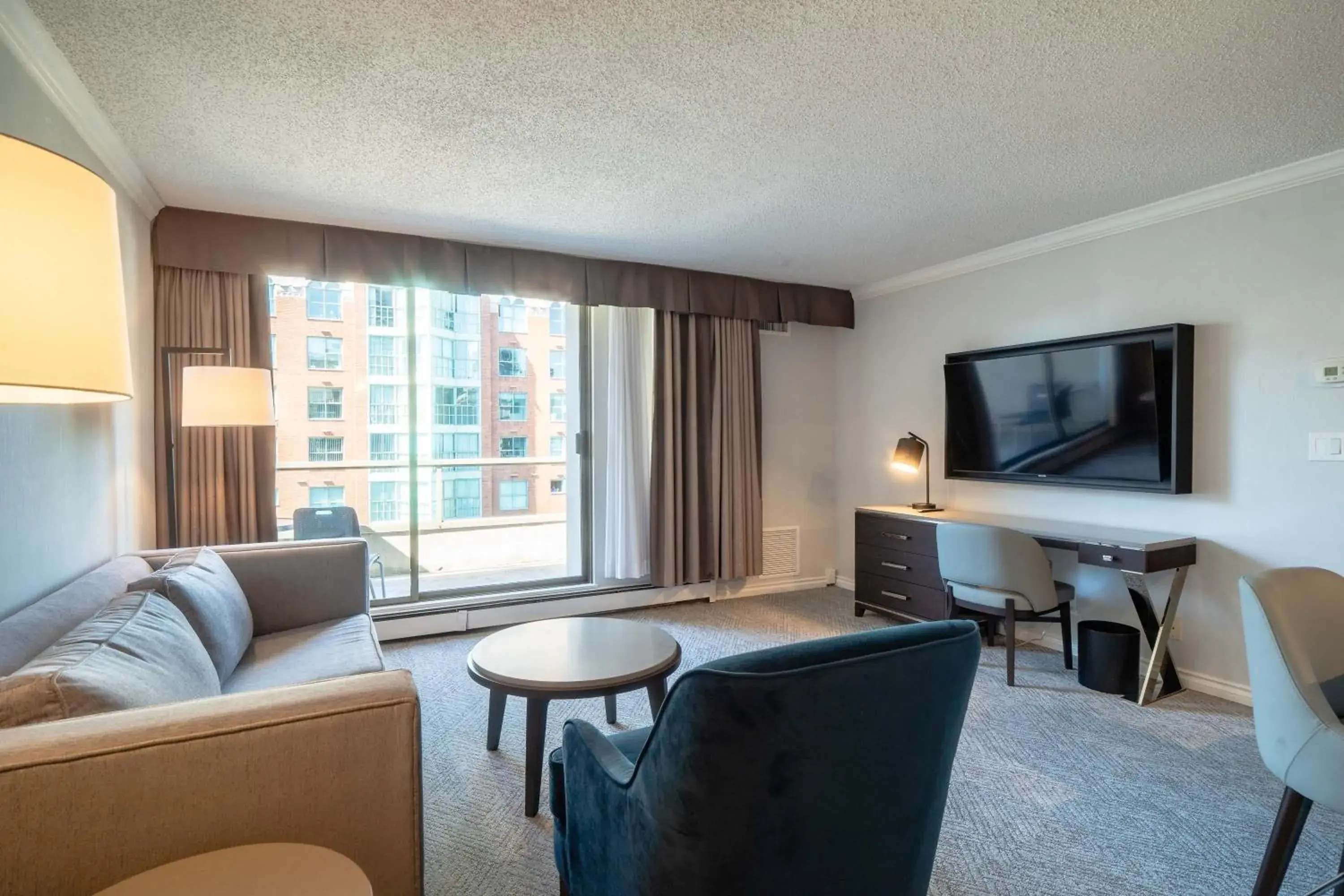 Photo of the whole room in La Grande Residence at the Sutton Place Hotel Photo of the whole room in La Grande Residence at the Sutton Place Hotel