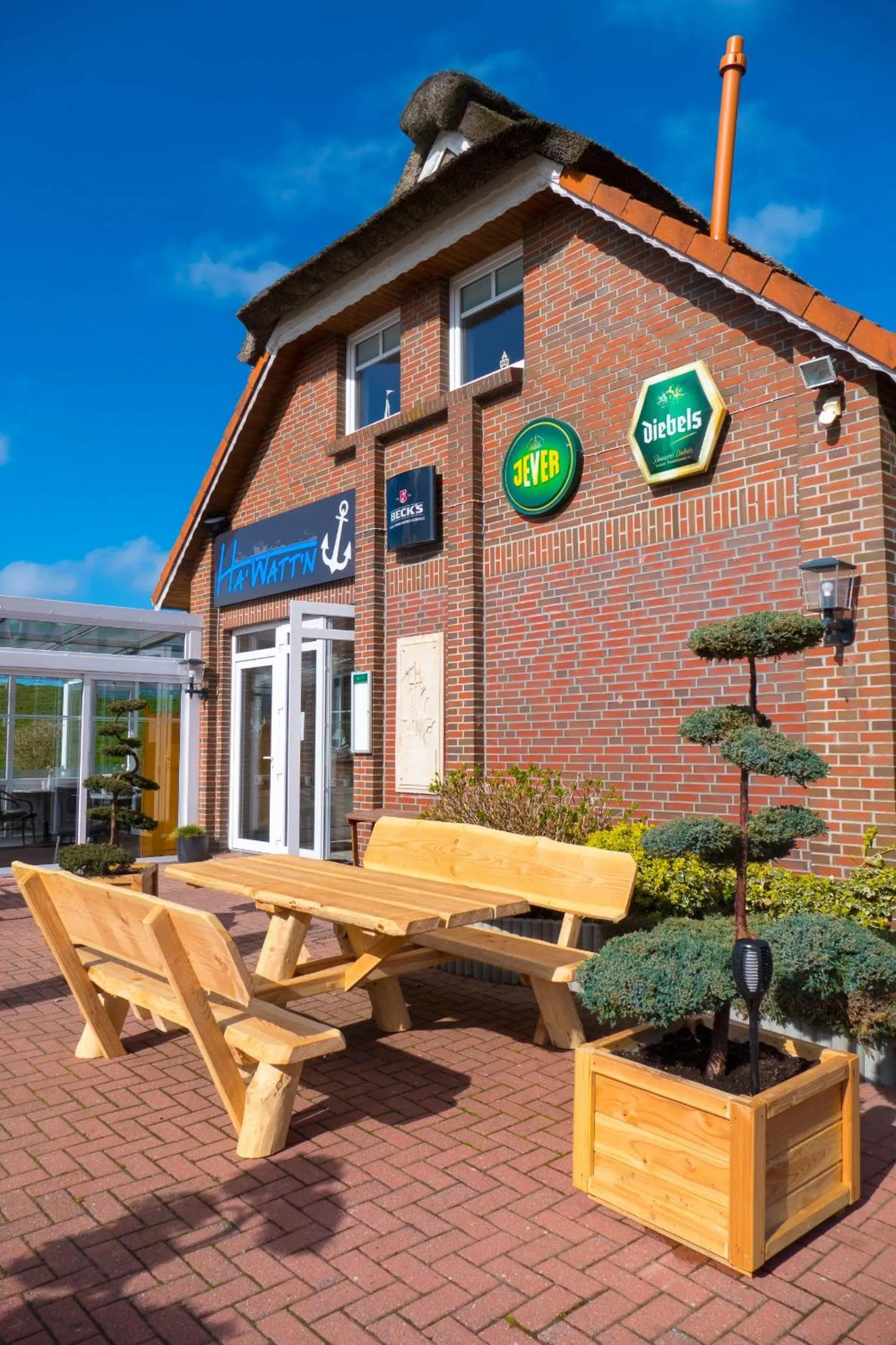 Facade/entrance in Hotel HaWattn