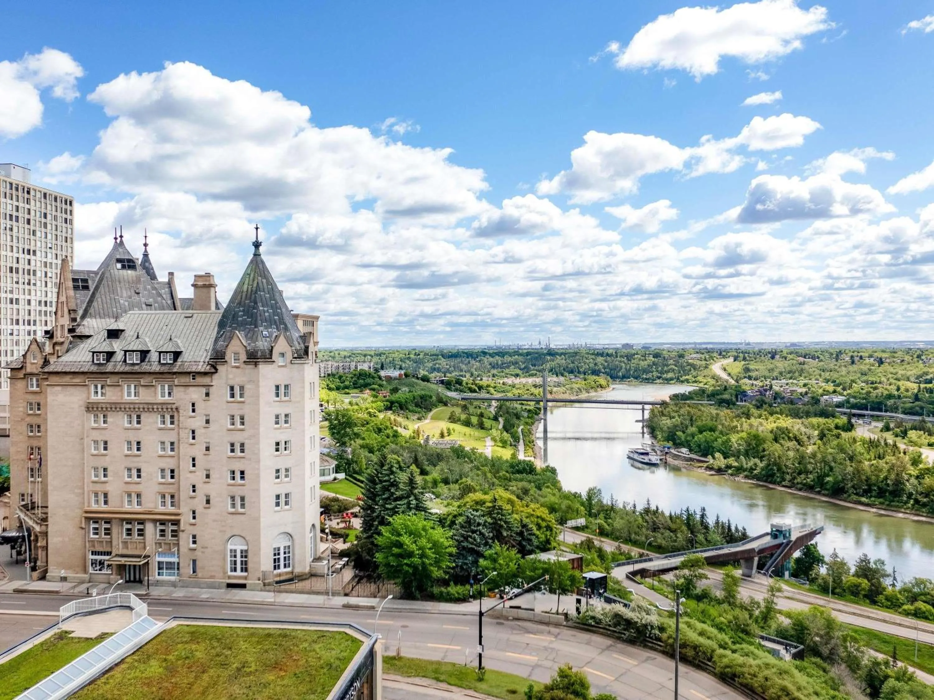 Property building in Fairmont Hotel Macdonald