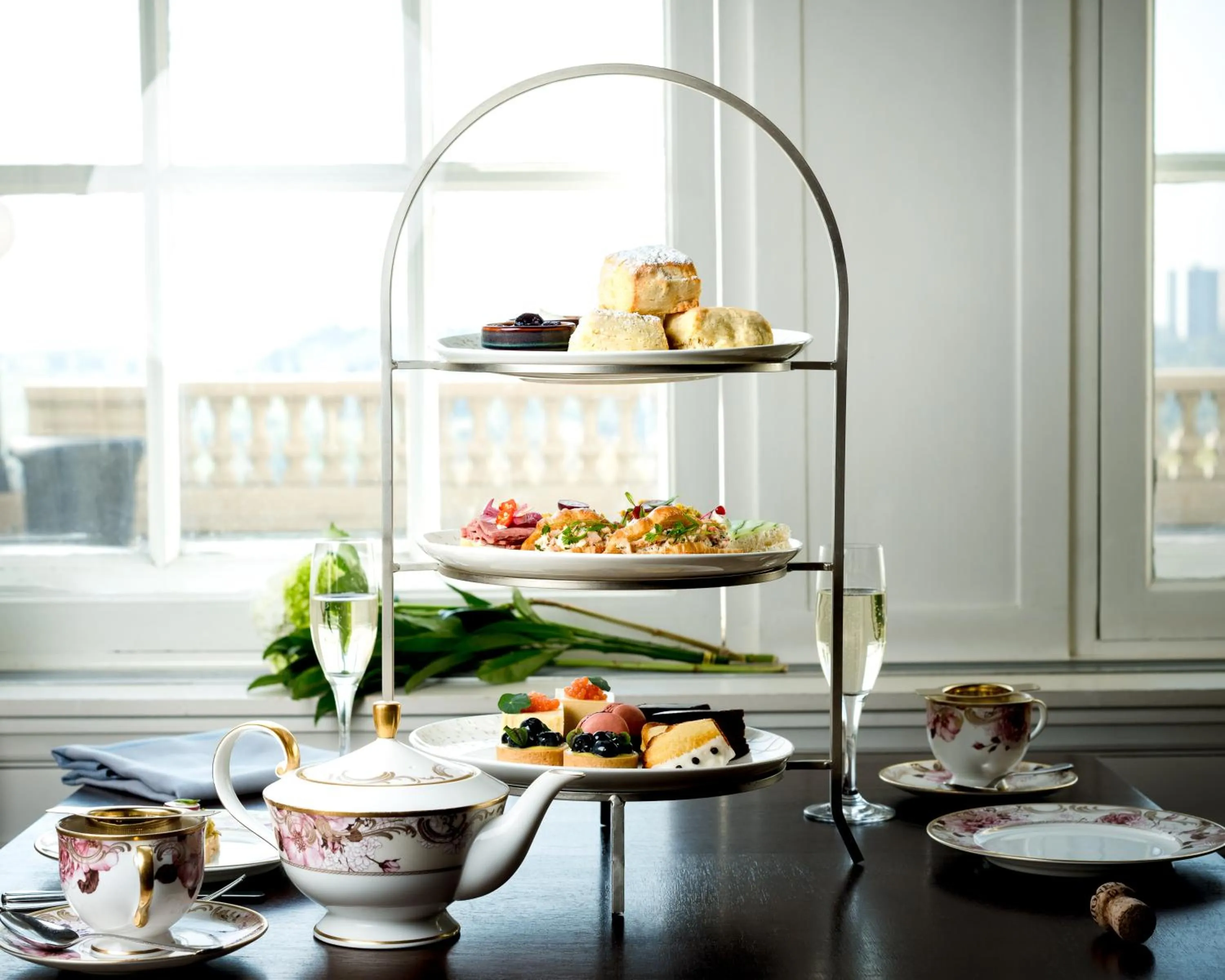 Restaurant/places to eat in Fairmont Hotel Macdonald