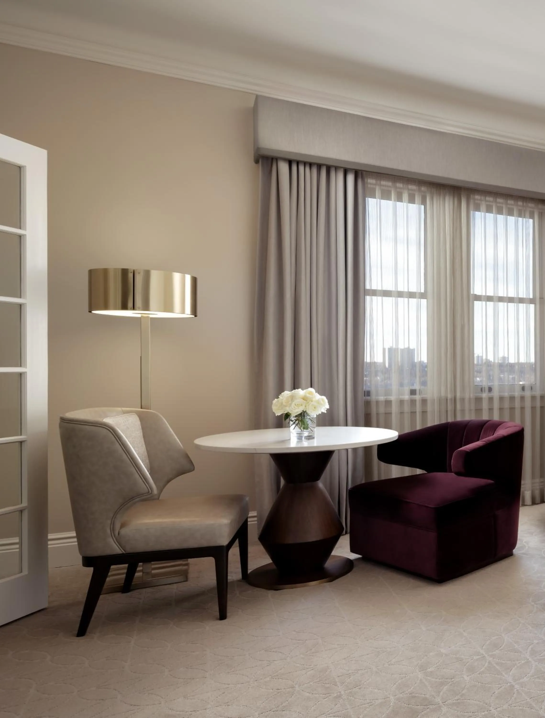 Seating area in Fairmont Hotel Macdonald