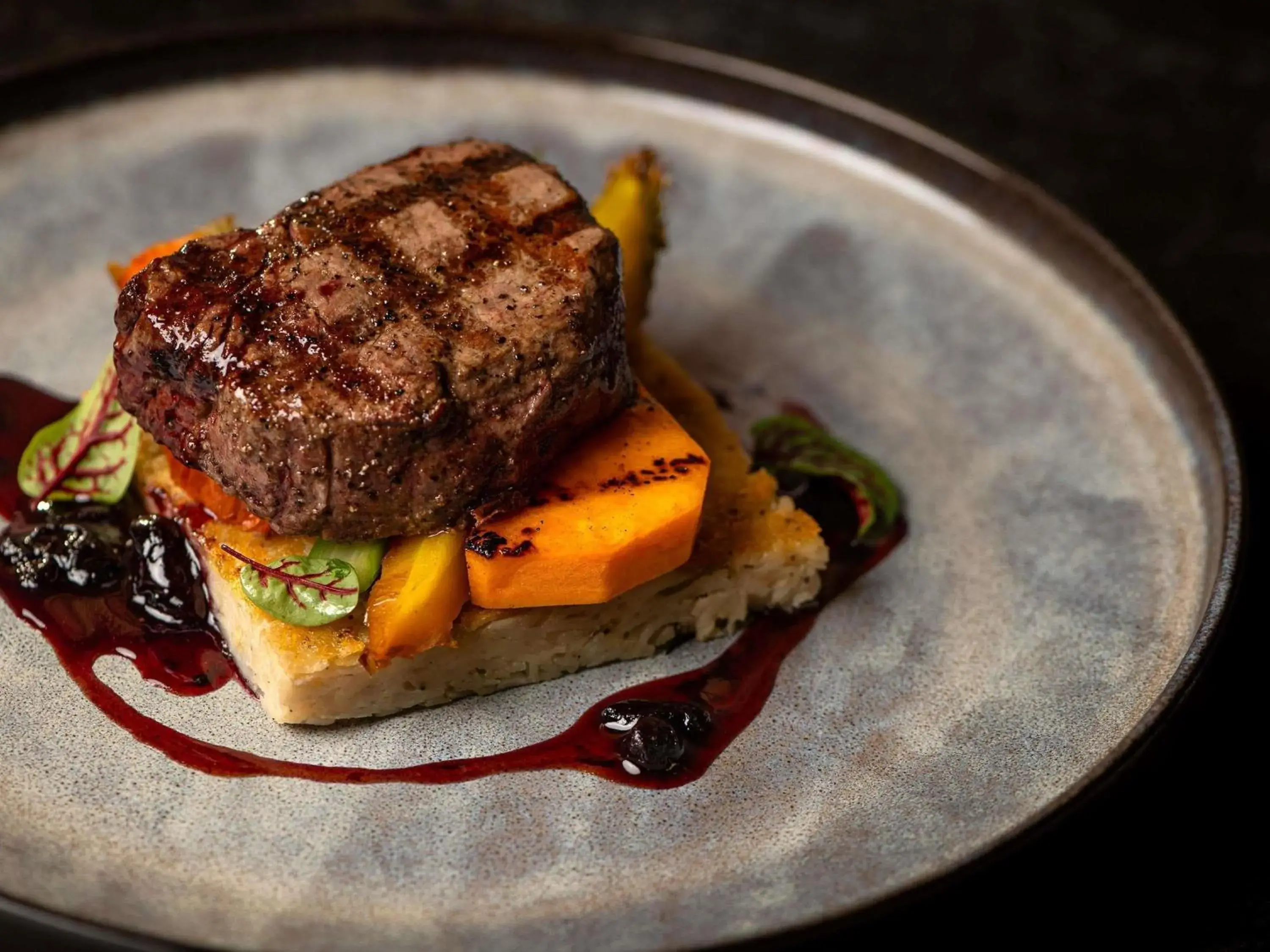 Restaurant/places to eat in Fairmont Hotel Macdonald Restaurant/places to eat in Fairmont Hotel Macdonald