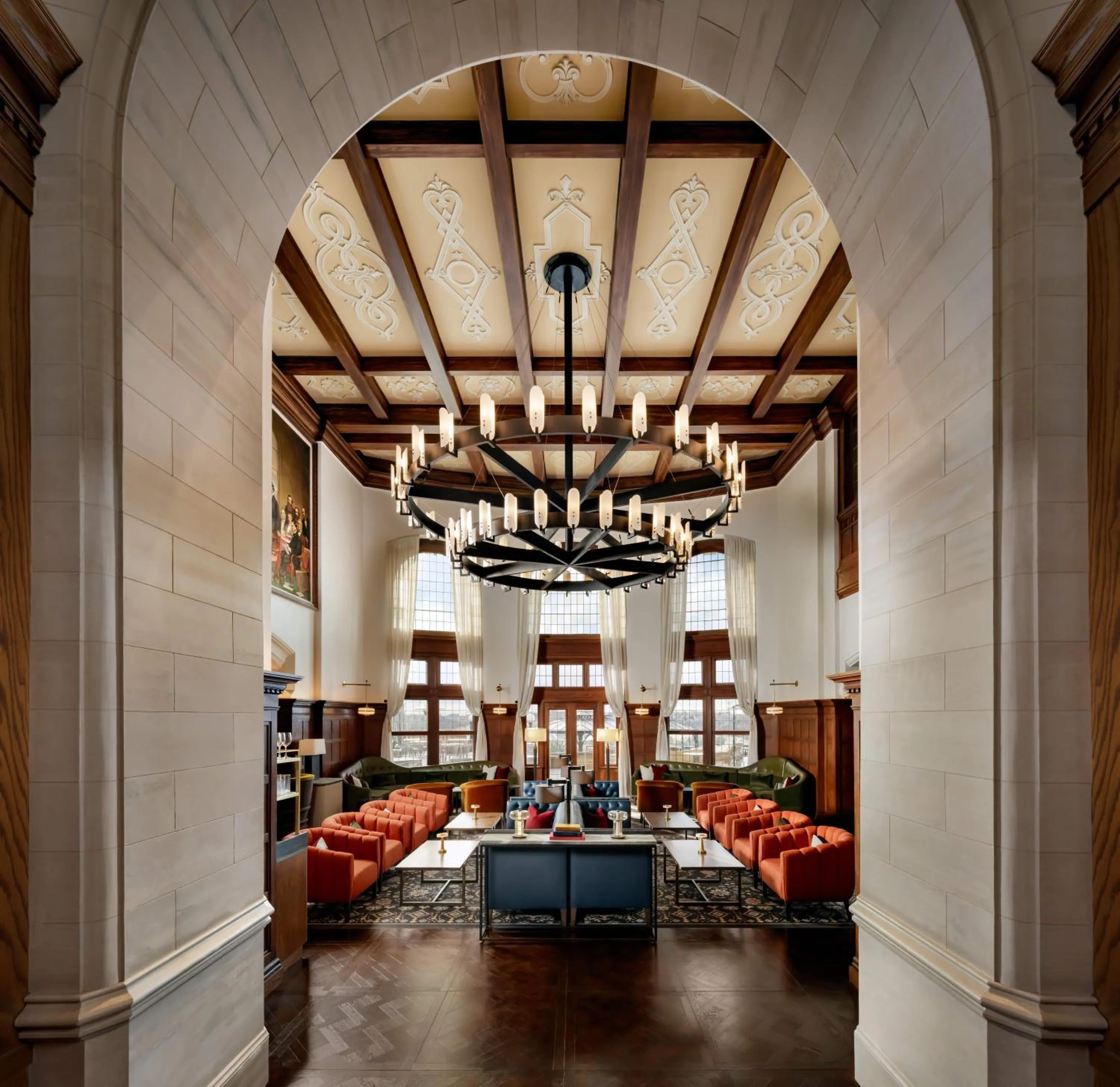 Restaurant/places to eat in Fairmont Hotel Macdonald