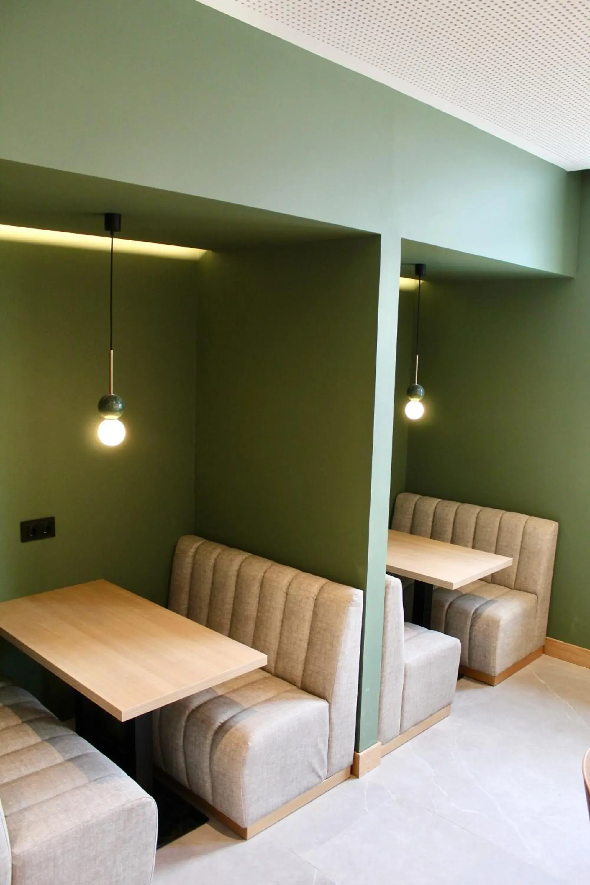 Seating area, Bed in Mondragon Hotela Seating area, Bed in Mondragon Hotela