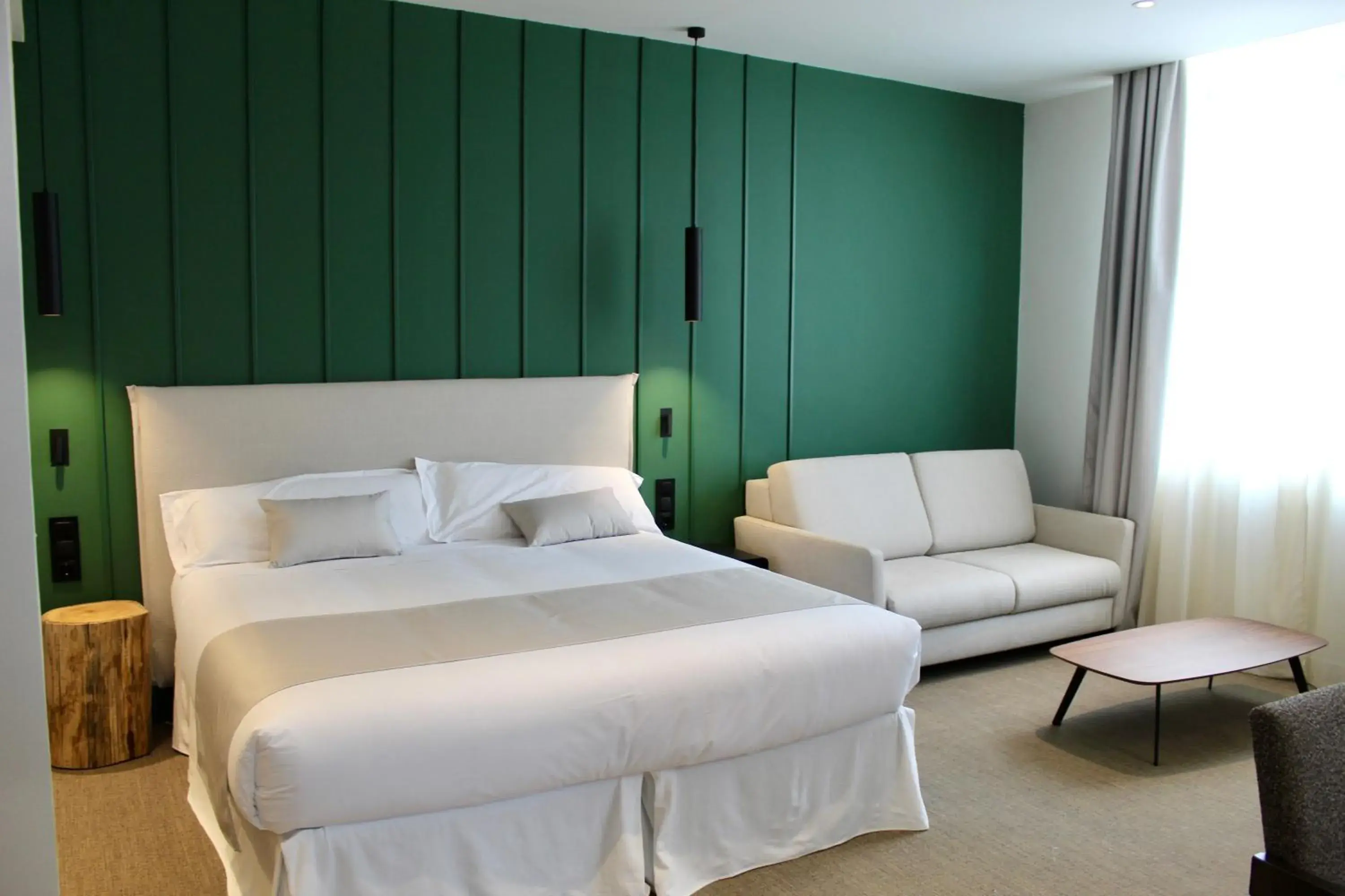 Photo of the whole room, Bed in Mondragon Hotela Photo of the whole room, Bed in Mondragon Hotela