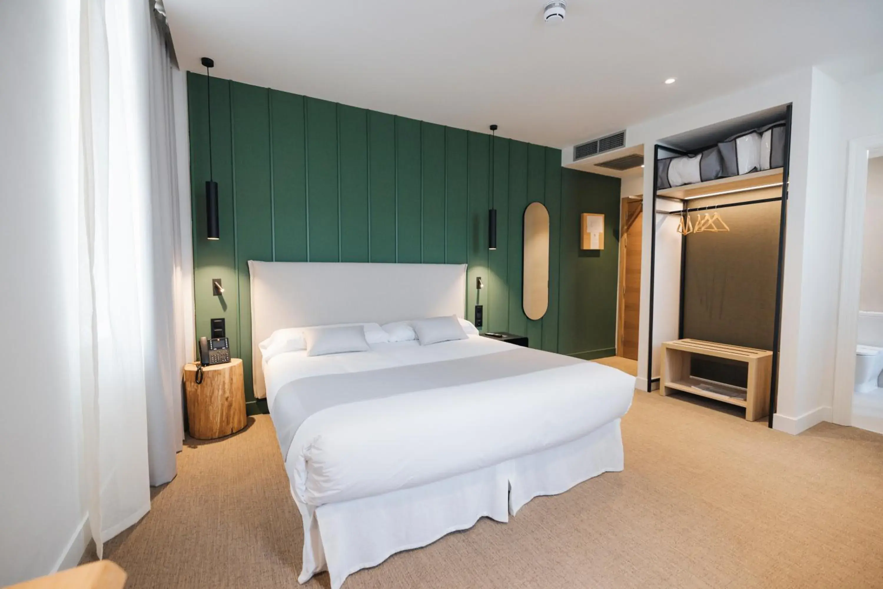 Deluxe Double or Twin Room - single occupancy in Mondragon Hotela Deluxe Double or Twin Room - single occupancy in Mondragon Hotela
