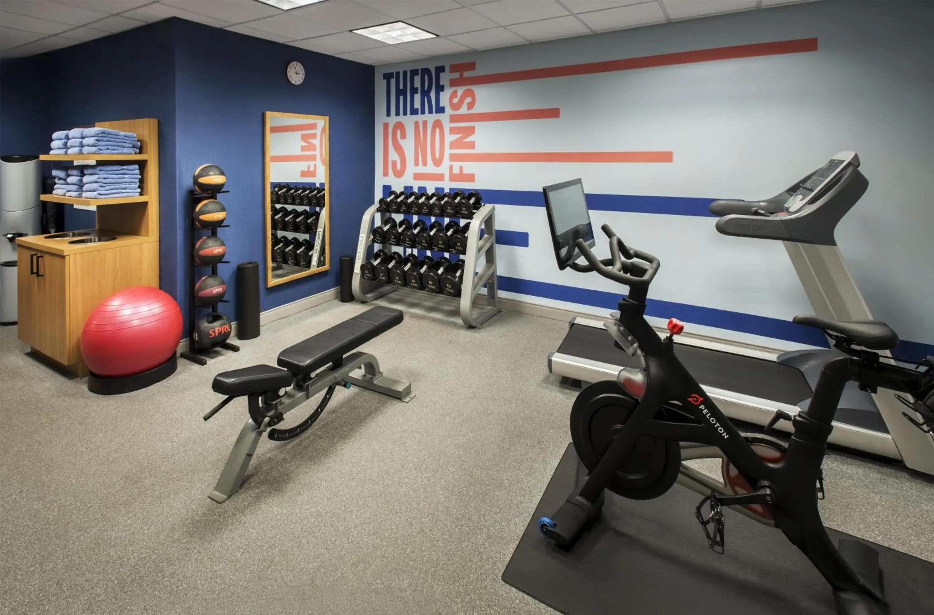 Fitness centre/facilities in Hampton Inn & Suites Greenfield Fitness centre/facilities in Hampton Inn & Suites Greenfield