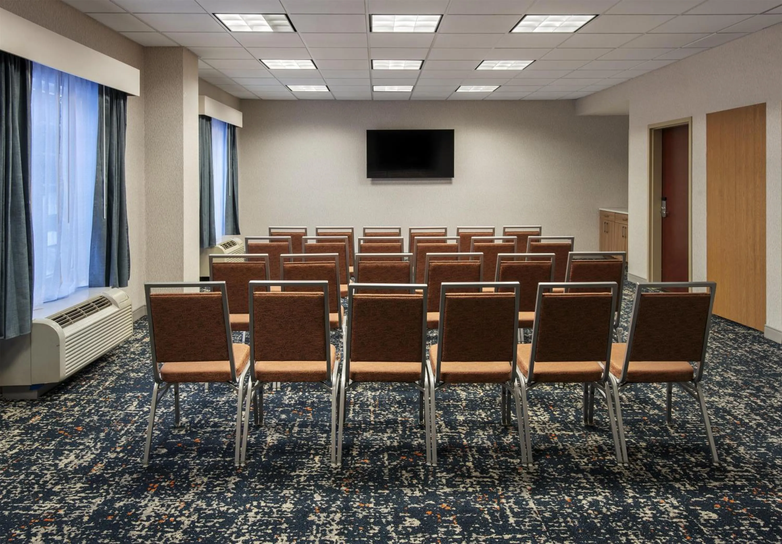 Meeting/conference room in Hampton Inn & Suites Greenfield