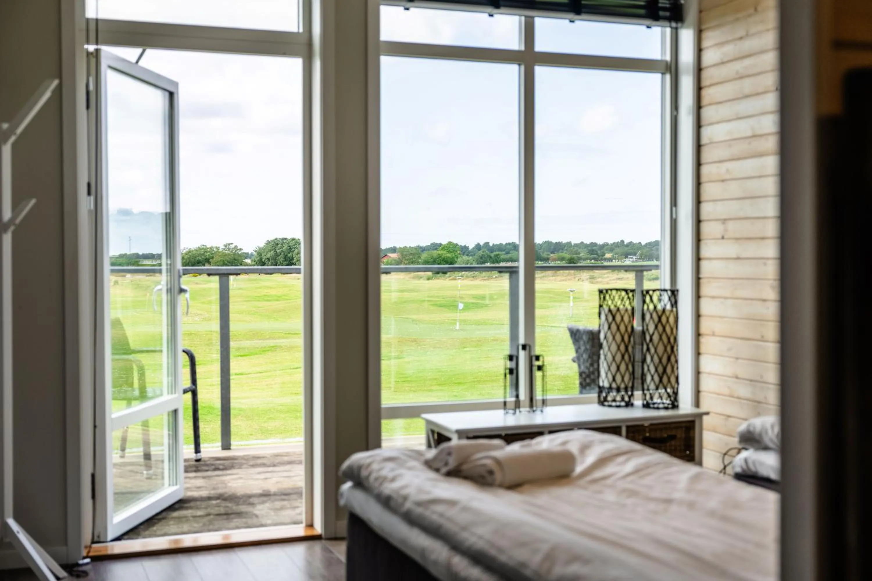 View (from property/room), Bed in Halmstad Golfarena Hotell & Lägenheter