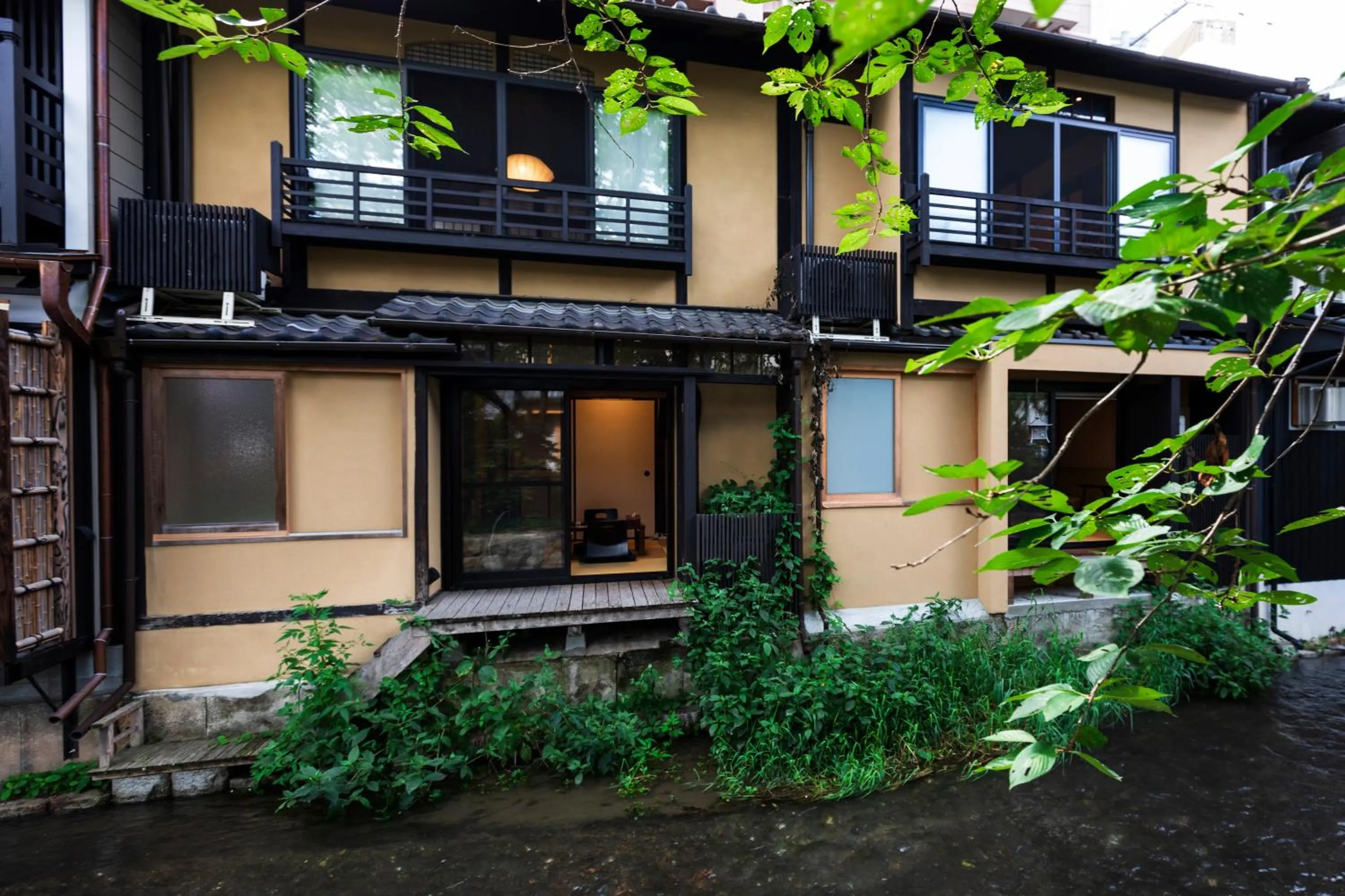 Property building in Rinn Shijo Takasegawa