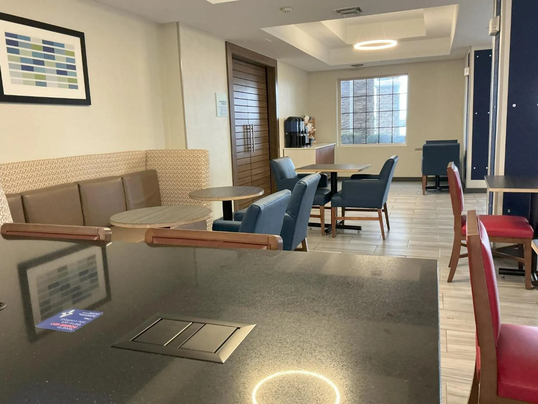 Breakfast in Holiday Inn Express Hotel and Suites Ada by IHG