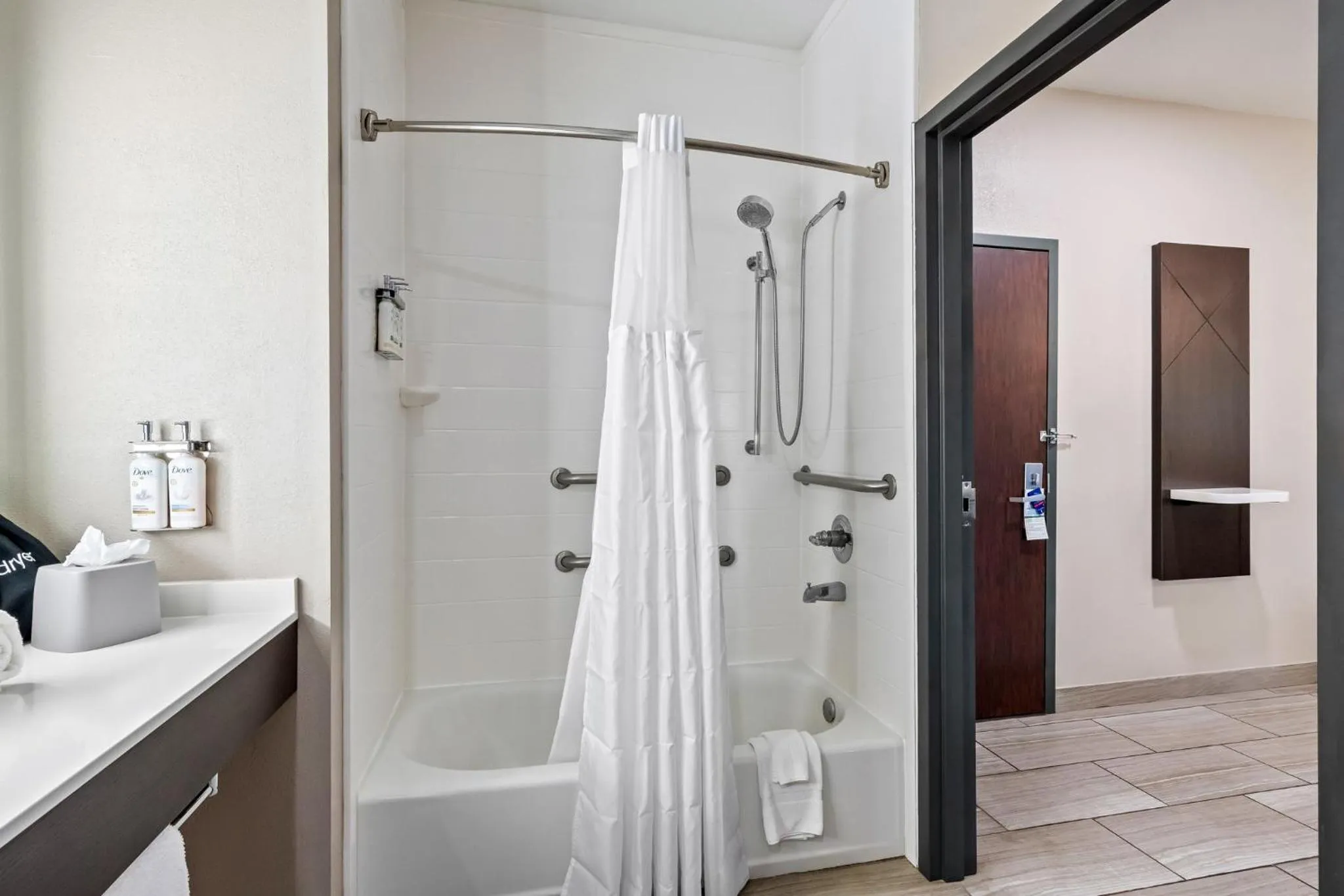 Bathroom in Holiday Inn Express Hotel and Suites Ada by IHG
