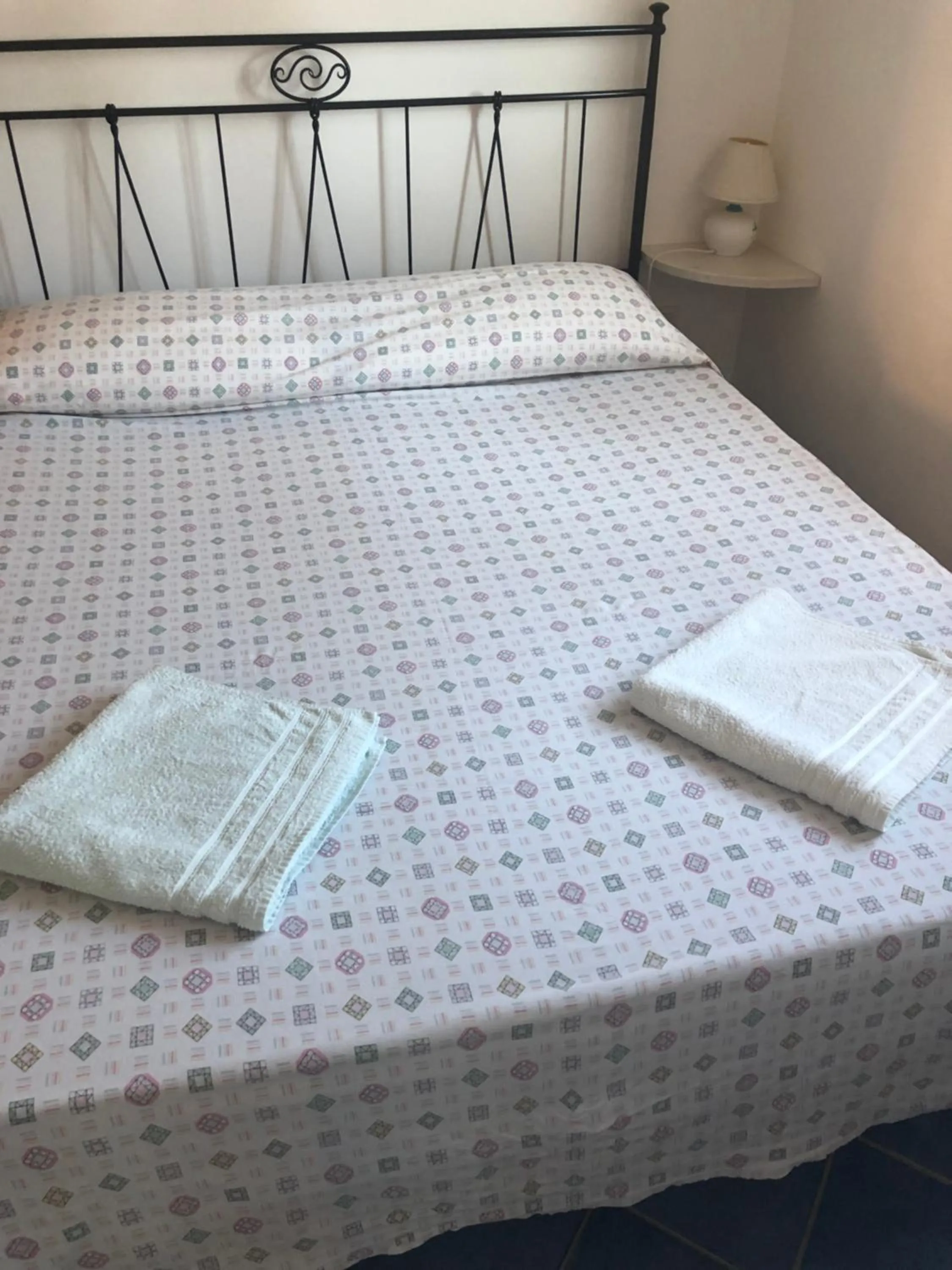 Bed in Tiffany Palau