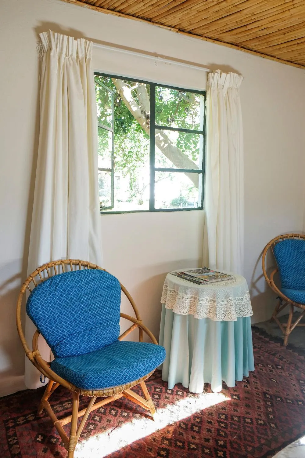Living room in De Bos Cottages