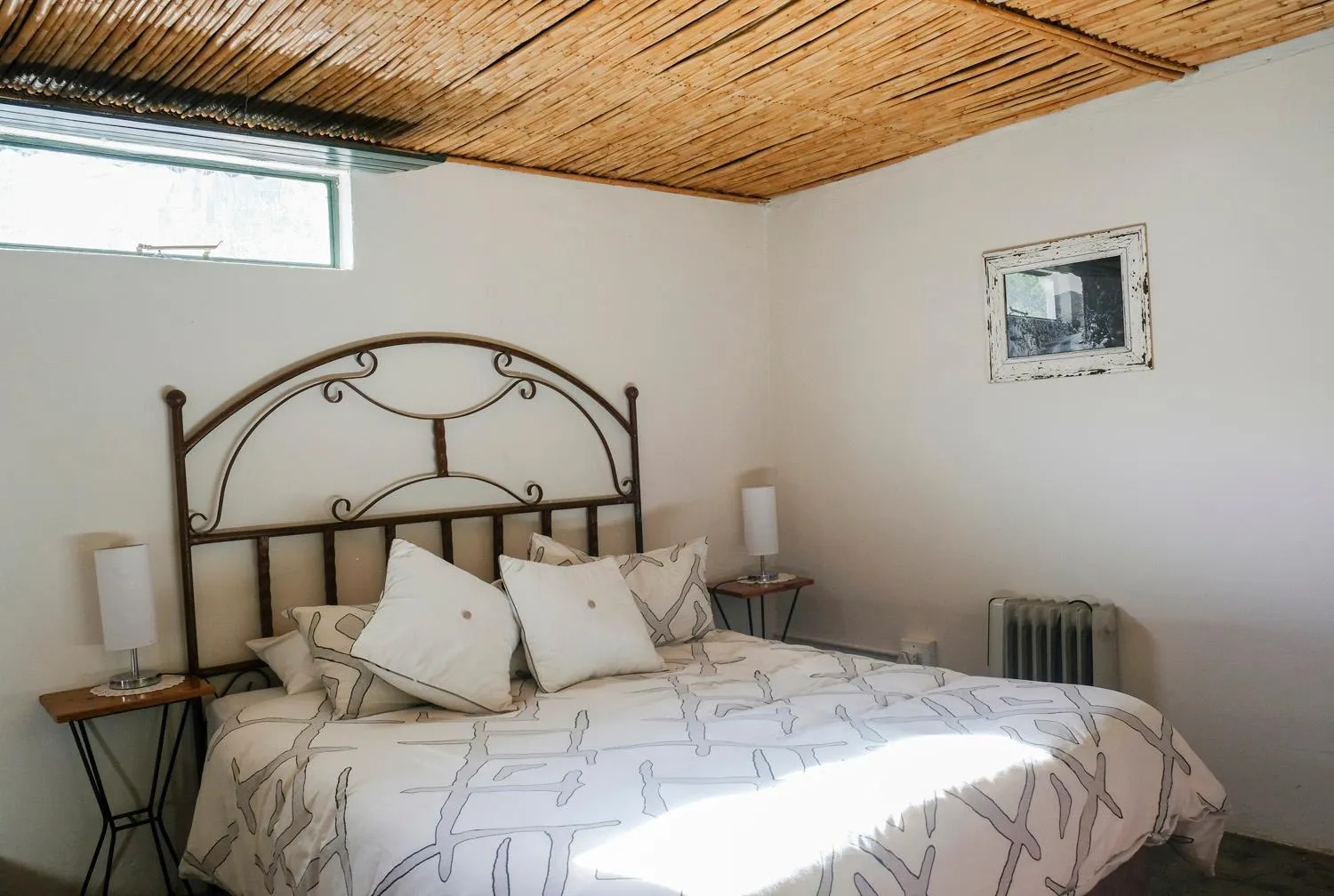 Bedroom, Bed in De Bos Cottages