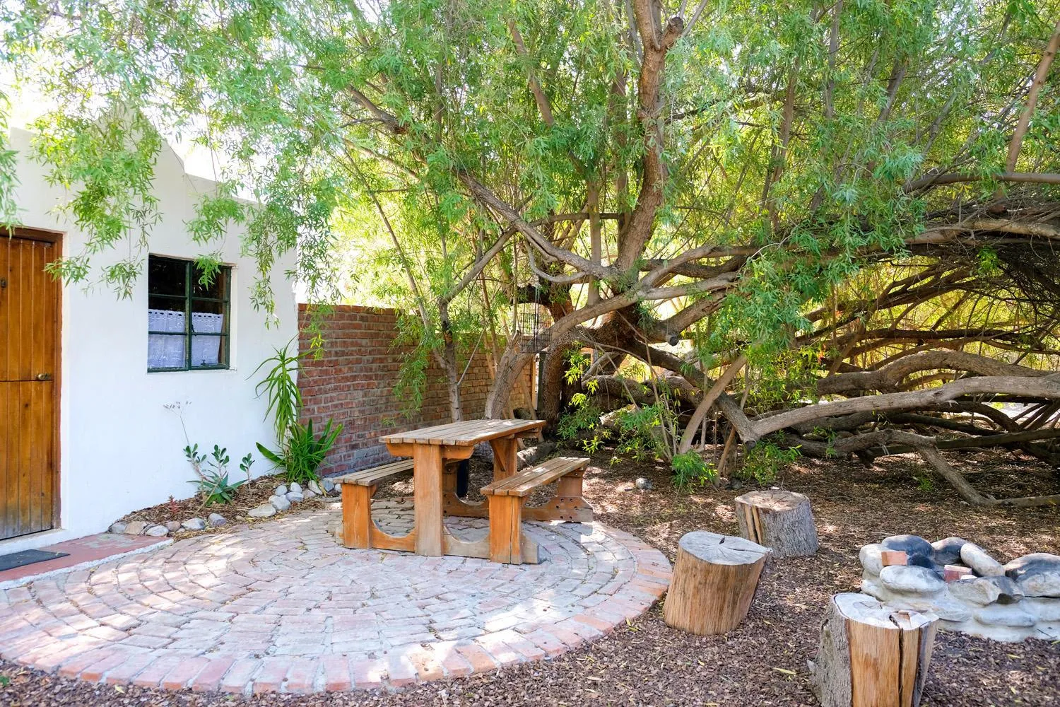 Garden in De Bos Cottages
