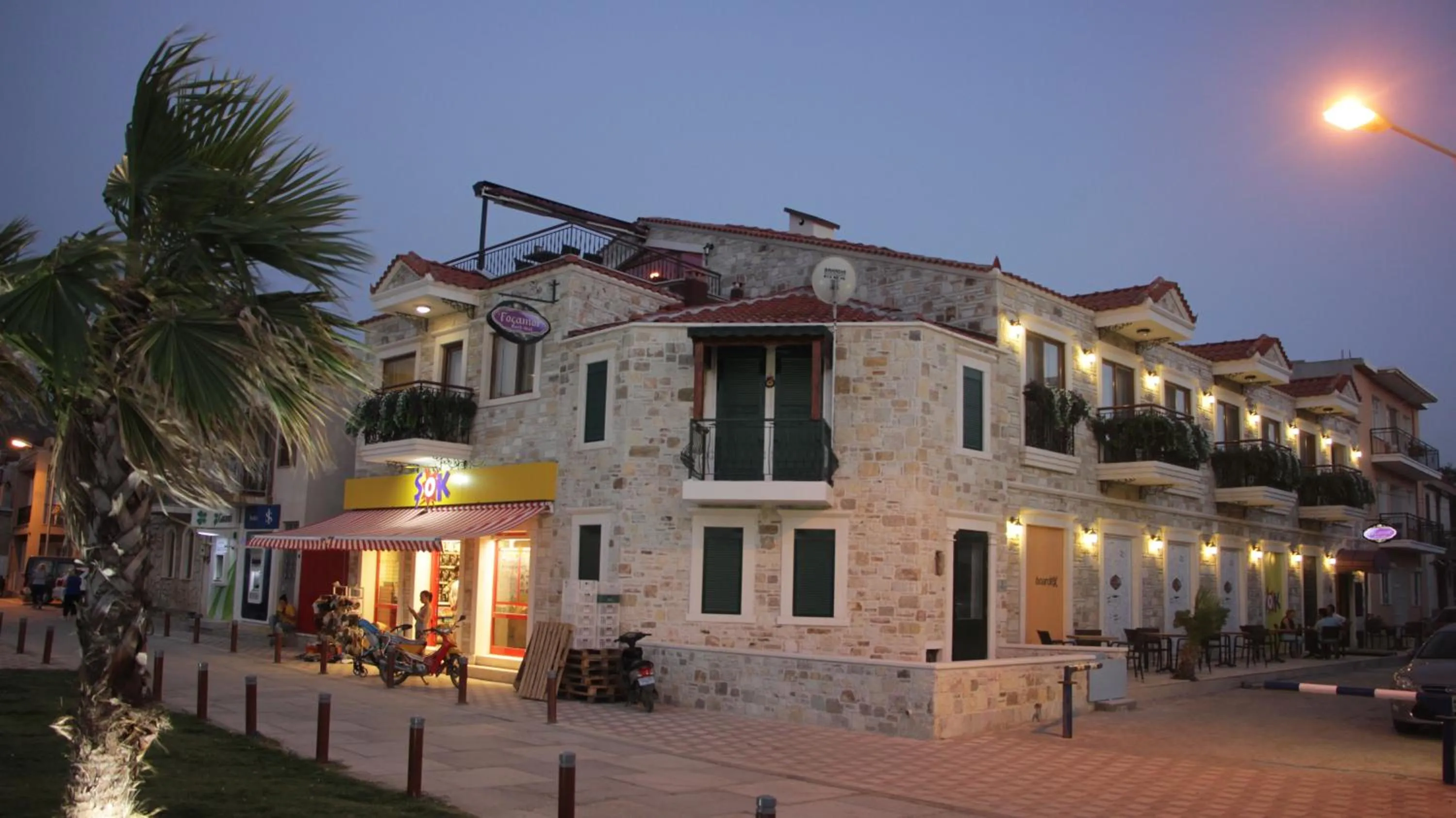 Facade/entrance in Focamor Otel