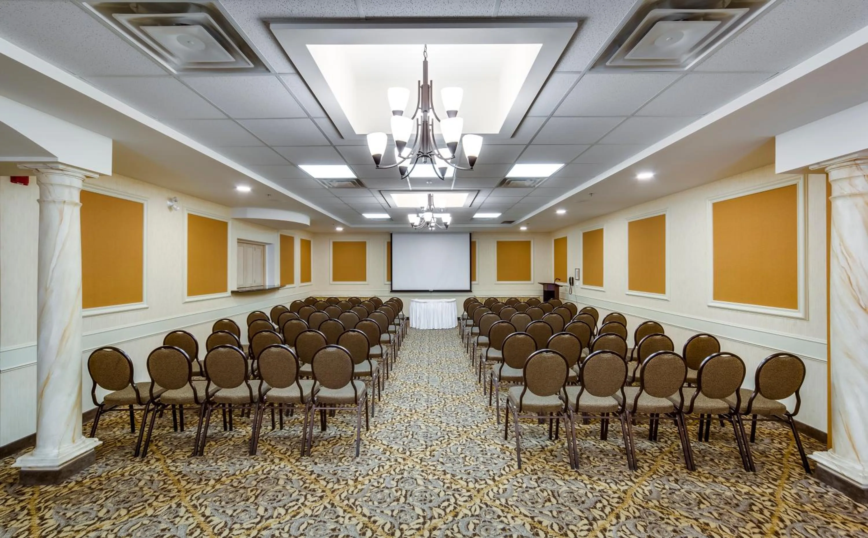 Business facilities in Monte Carlo Inn Barrie - Newly Renovated