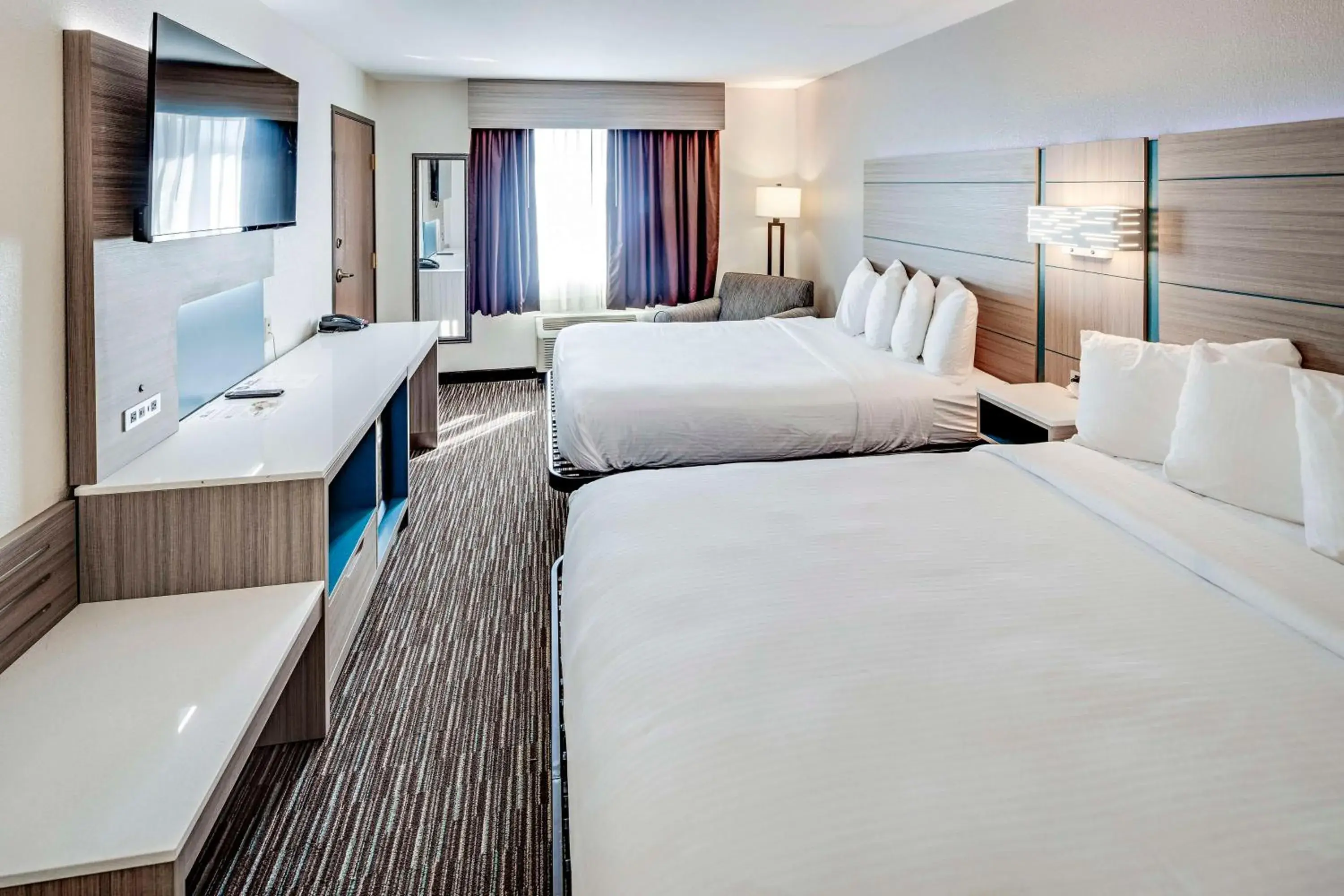 Bedroom, Bed in Best Western Port Columbus Bedroom, Bed in Best Western Port Columbus