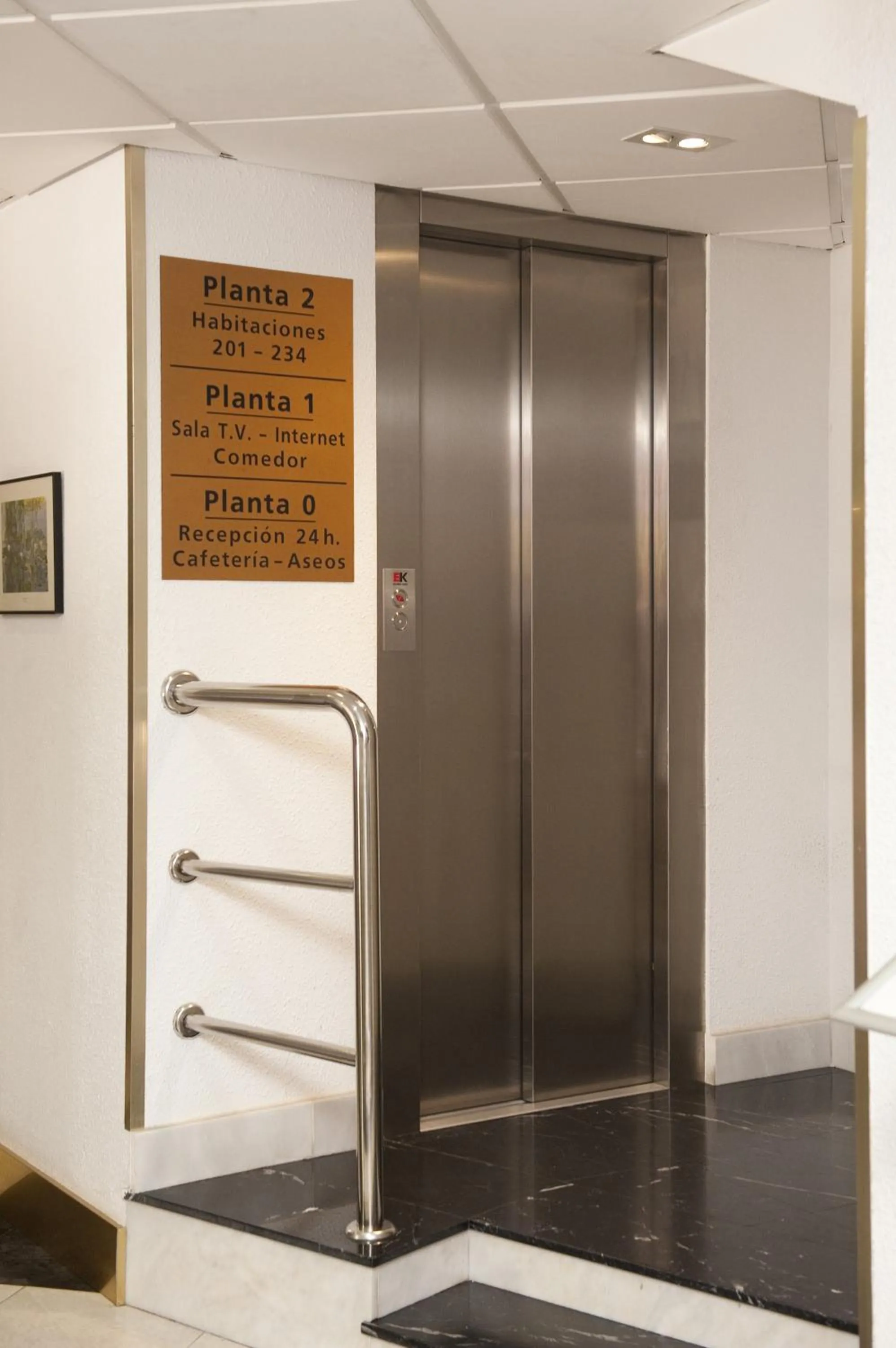 Area and facilities in Hotel Arha Santander