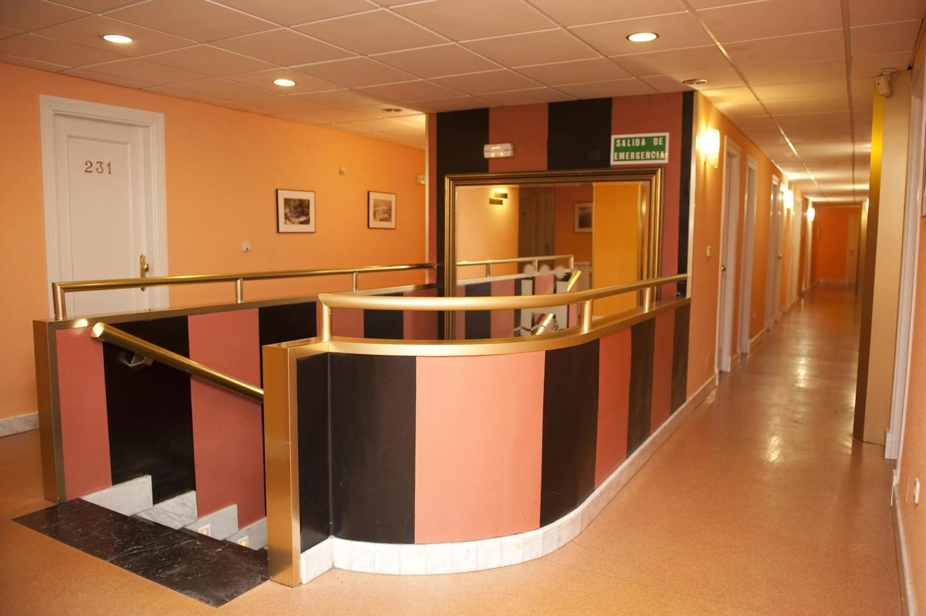 Area and facilities in Hotel Arha Santander