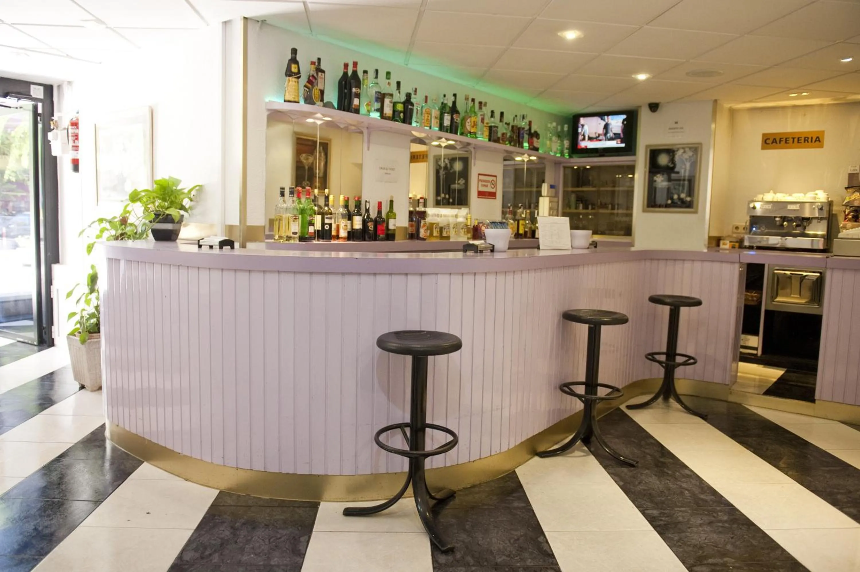 Lounge or bar in Hotel Arha Santander