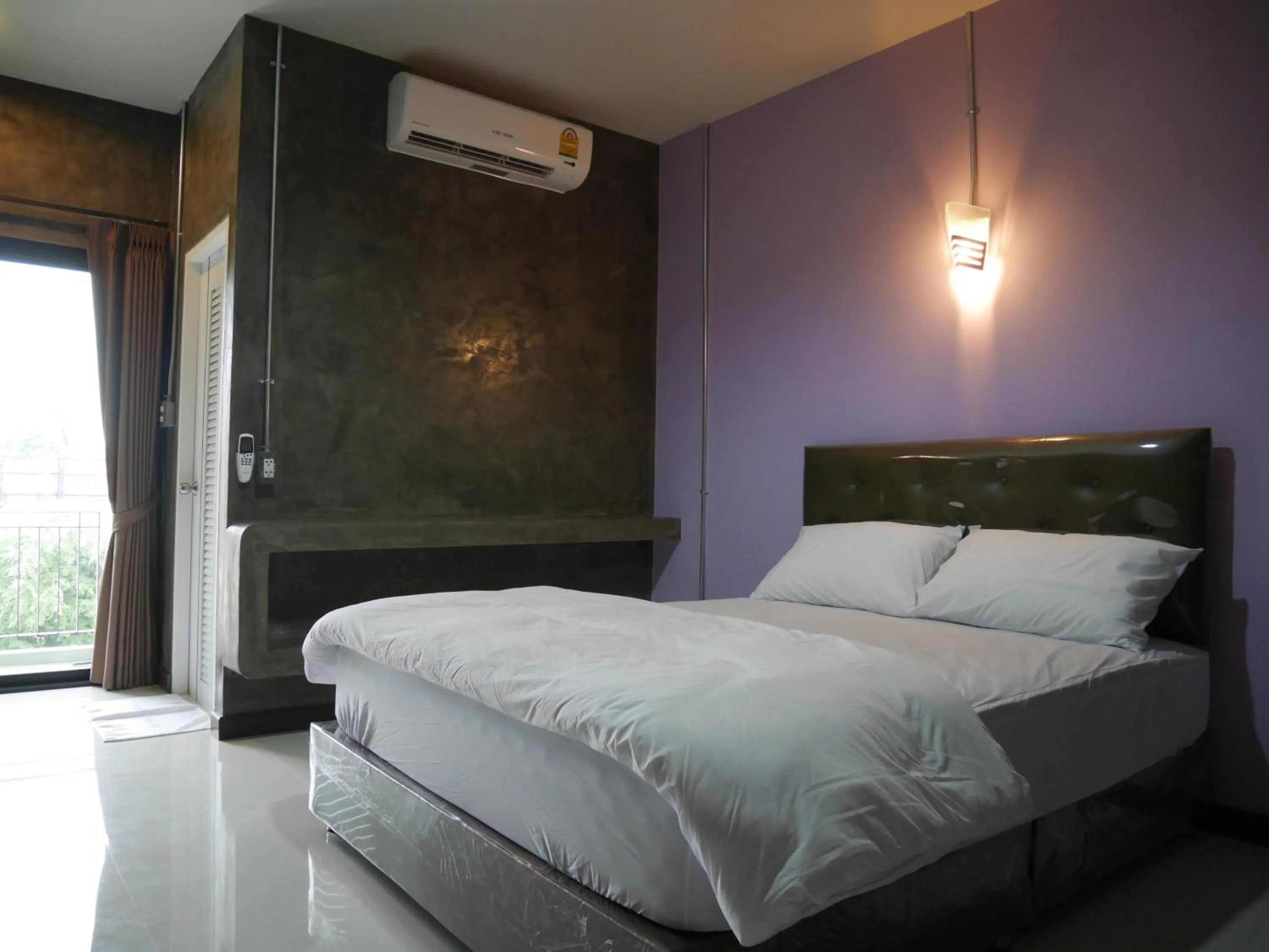 Bed in Green Garden Place