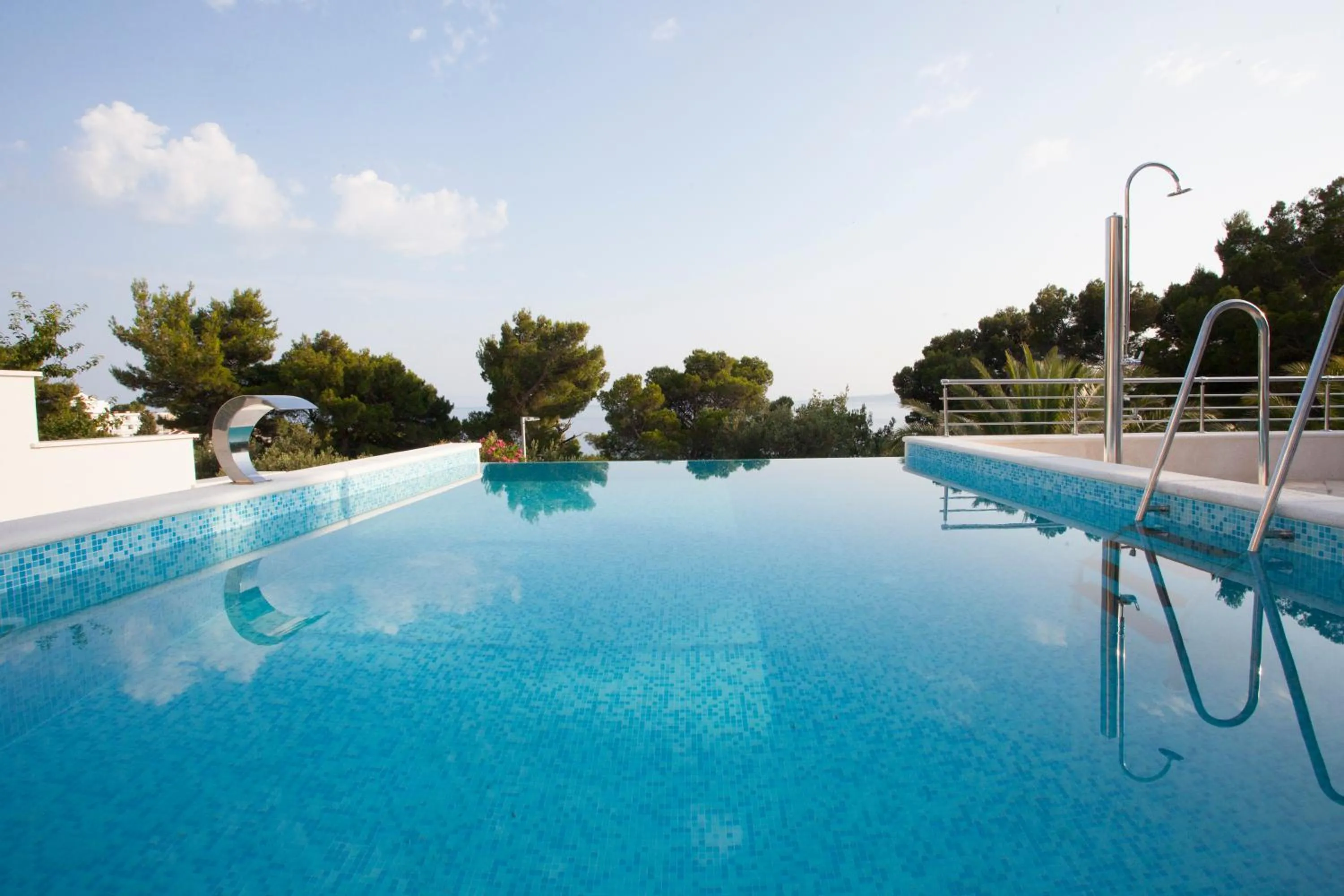 Swimming pool in Villa Vinka