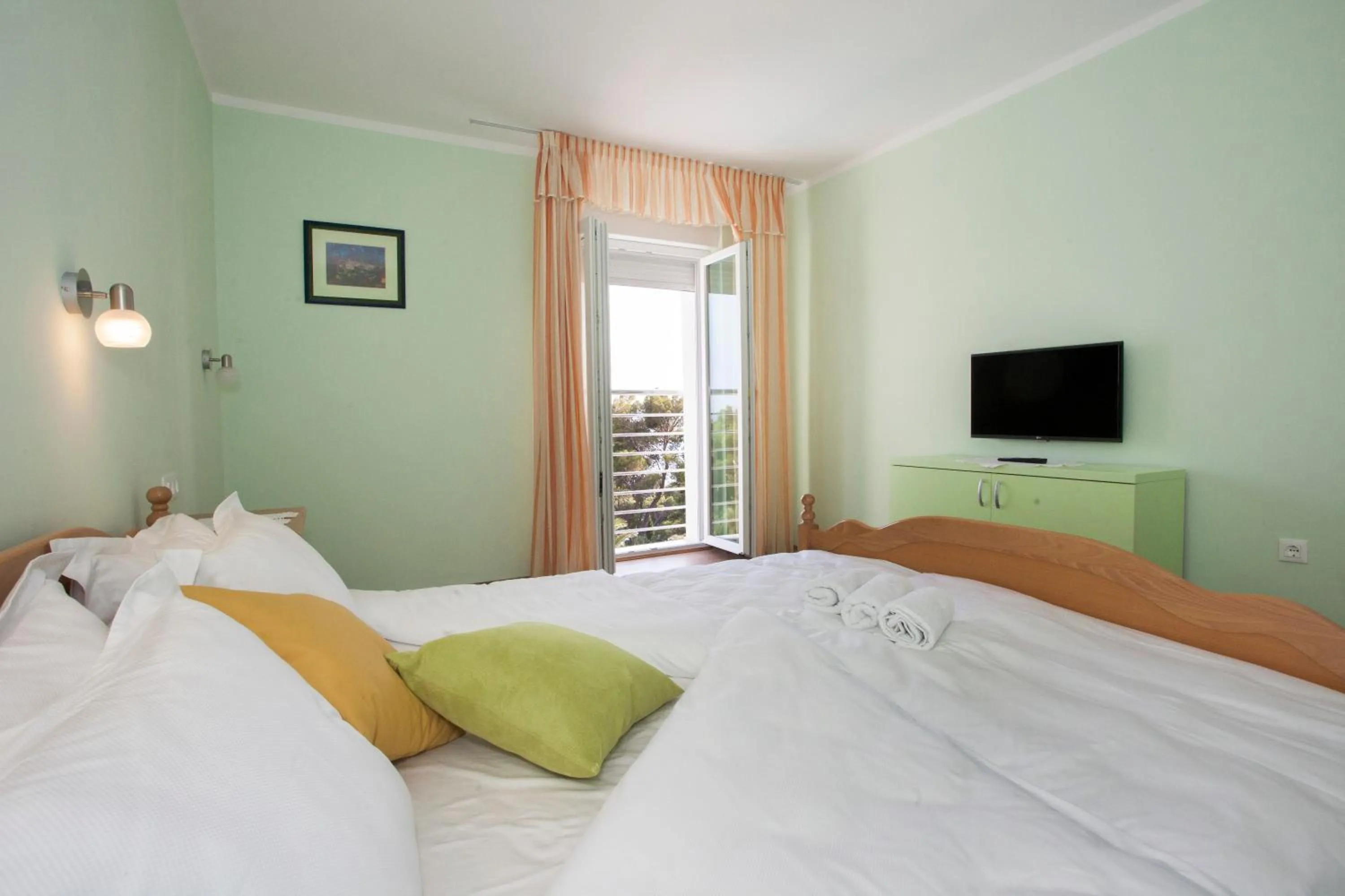 Photo of the whole room, Bed in Villa Vinka