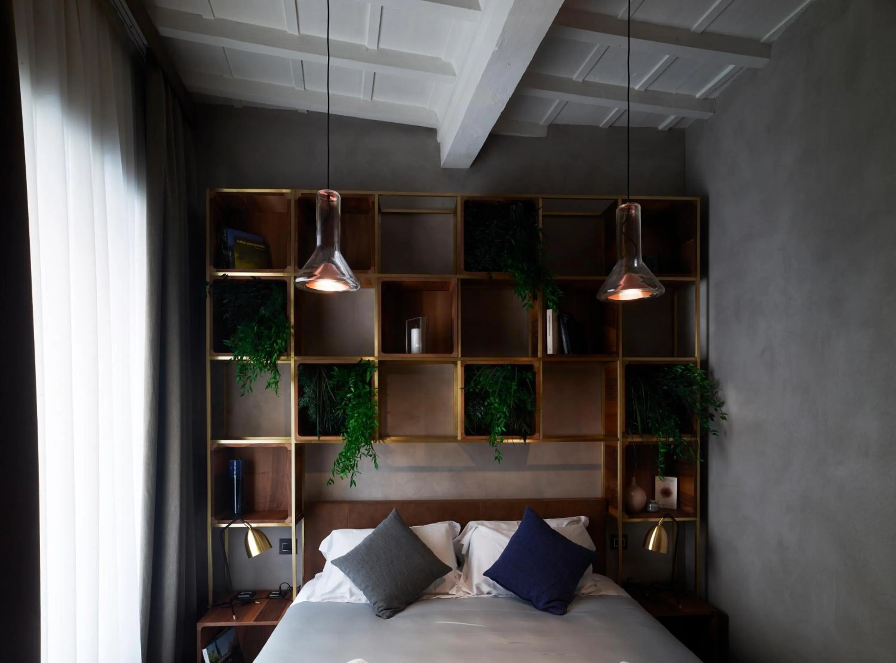 Photo of the whole room, Bed in Benci House