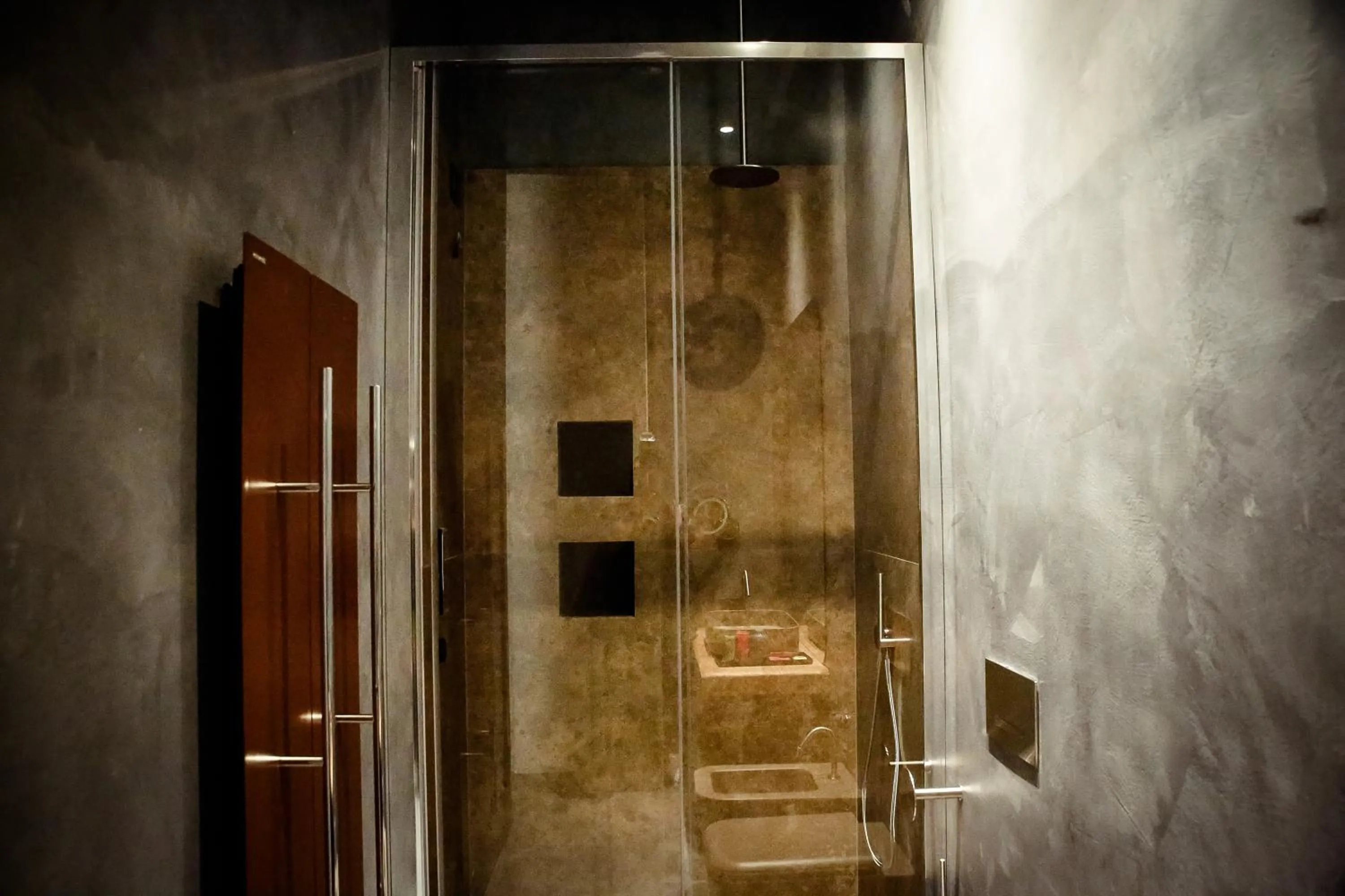 Toilet in Benci House