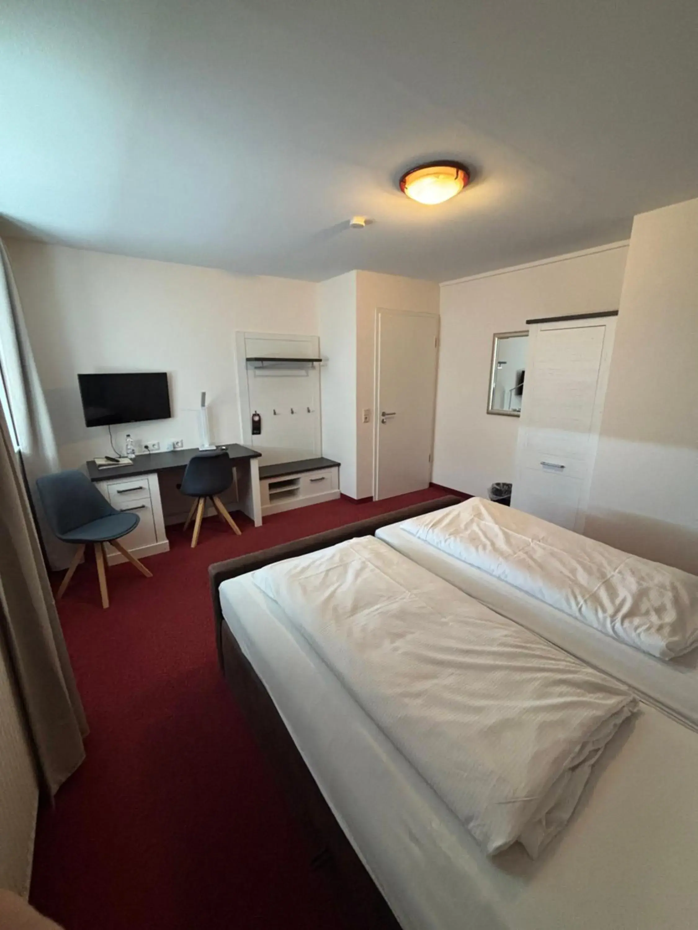 Bed in Hotel Restaurant Itzumer Paß Bed in Hotel Restaurant Itzumer Paß