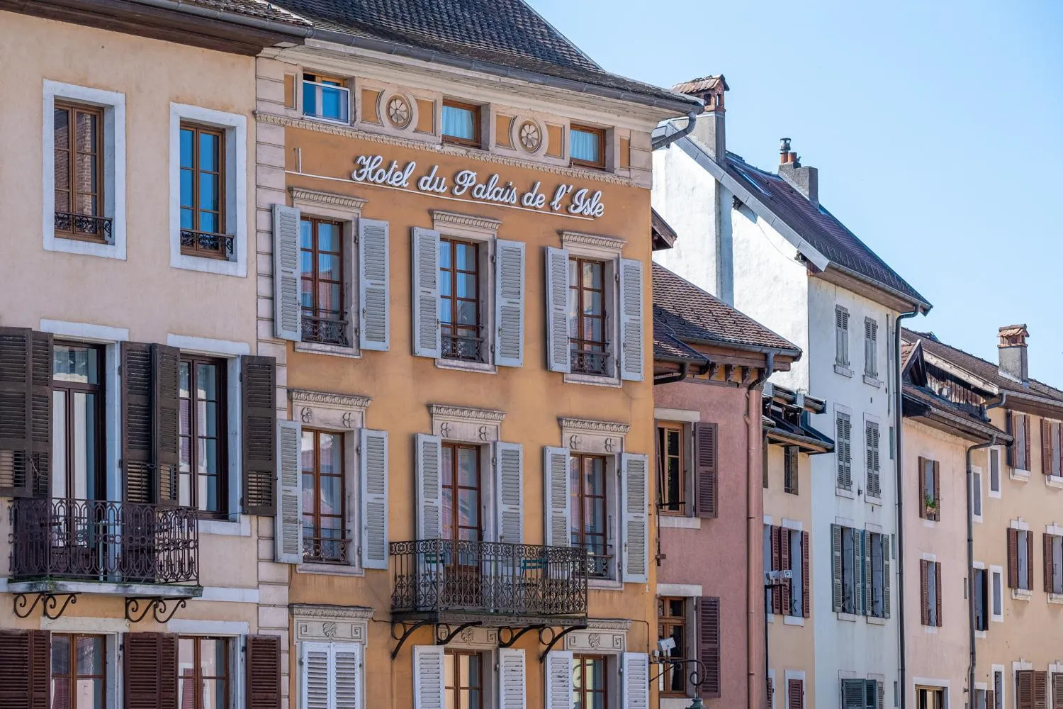 Facade/entrance in Hôtel du Palais de l'Isle