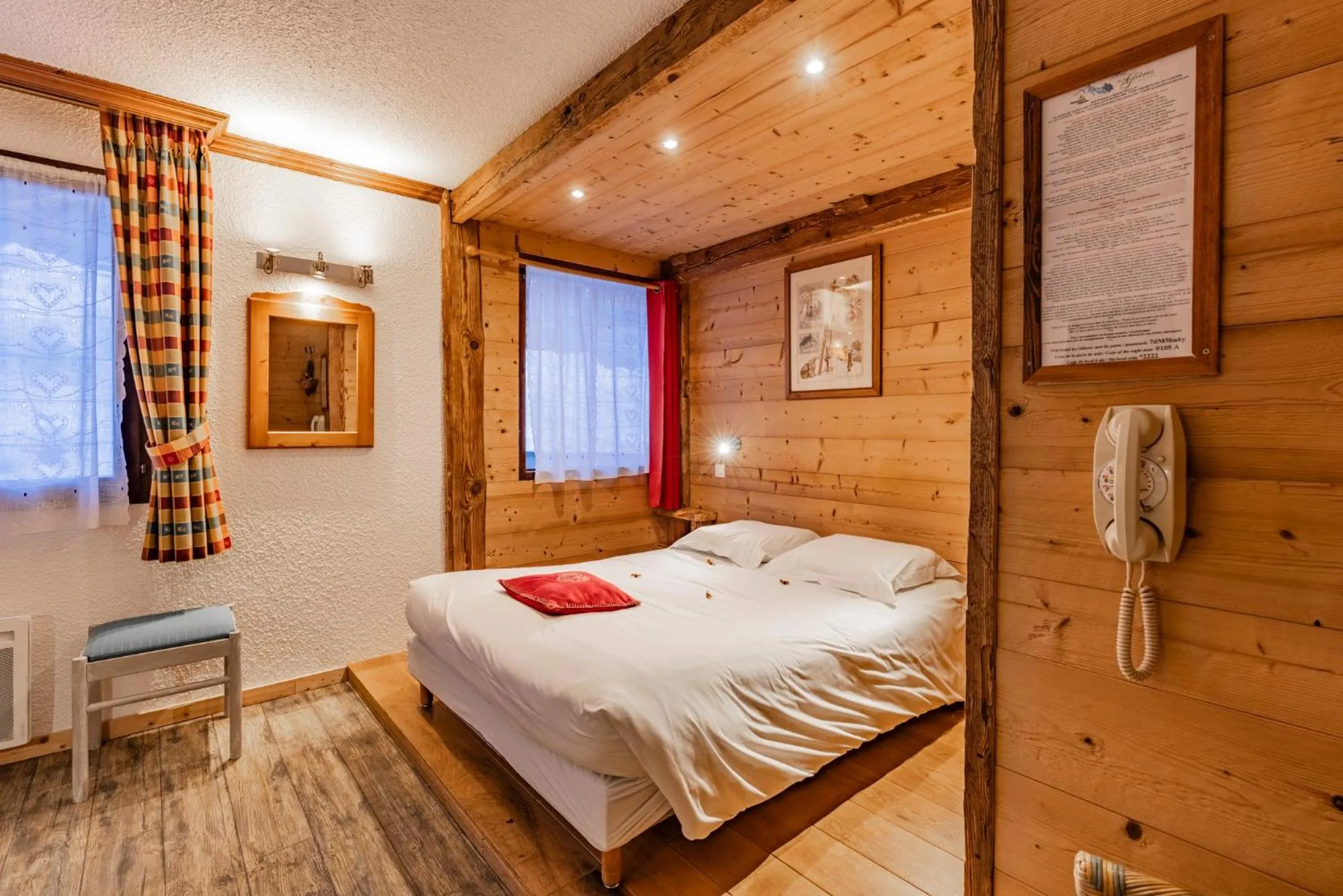 Bedroom, Bed in Les Glières - Champagny-en-Vanoise
