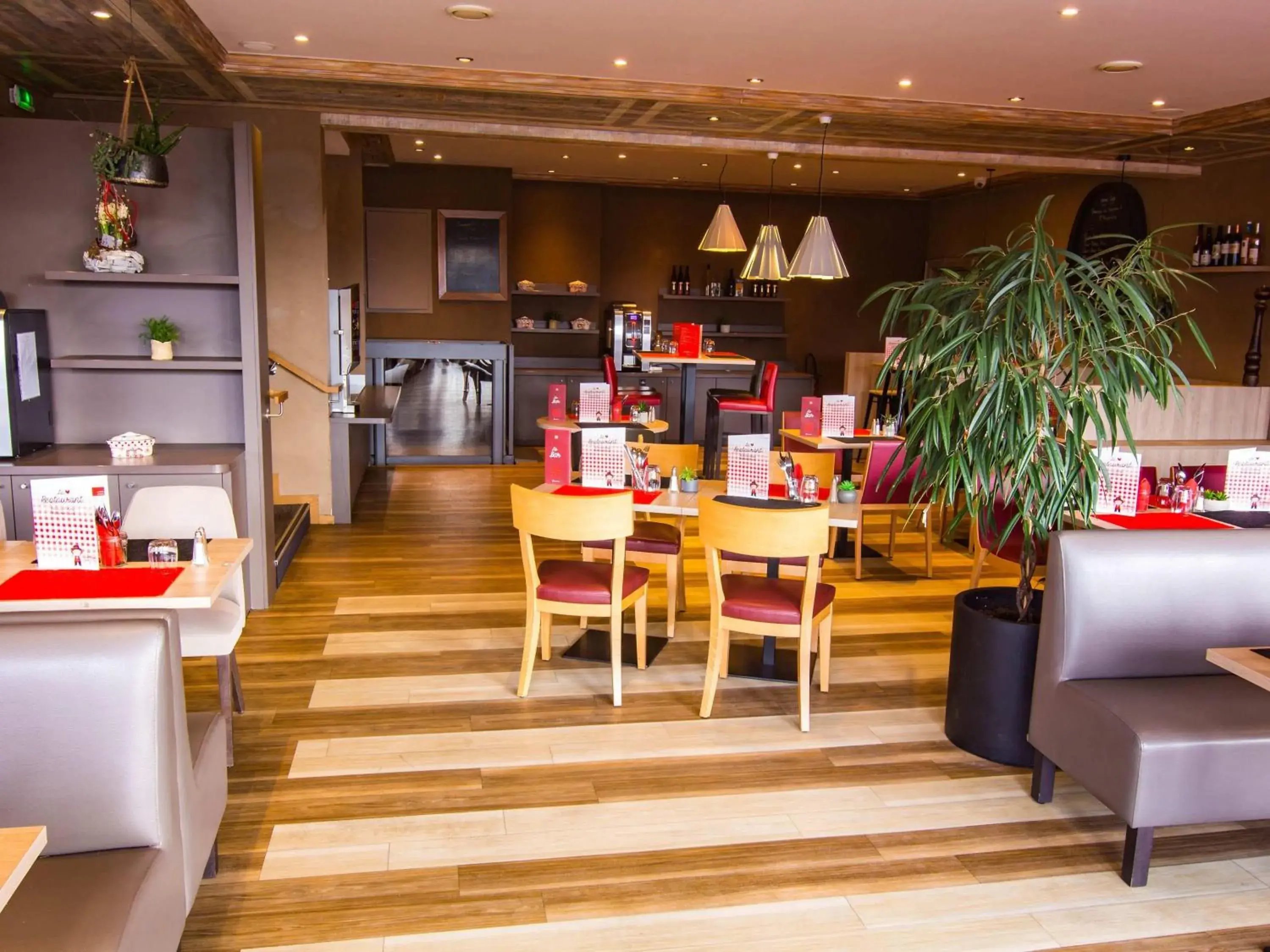 Restaurant/places to eat in ibis Colmar Est - Hotel Restaurant en Alsace Restaurant/places to eat in ibis Colmar Est - Hotel Restaurant en Alsace