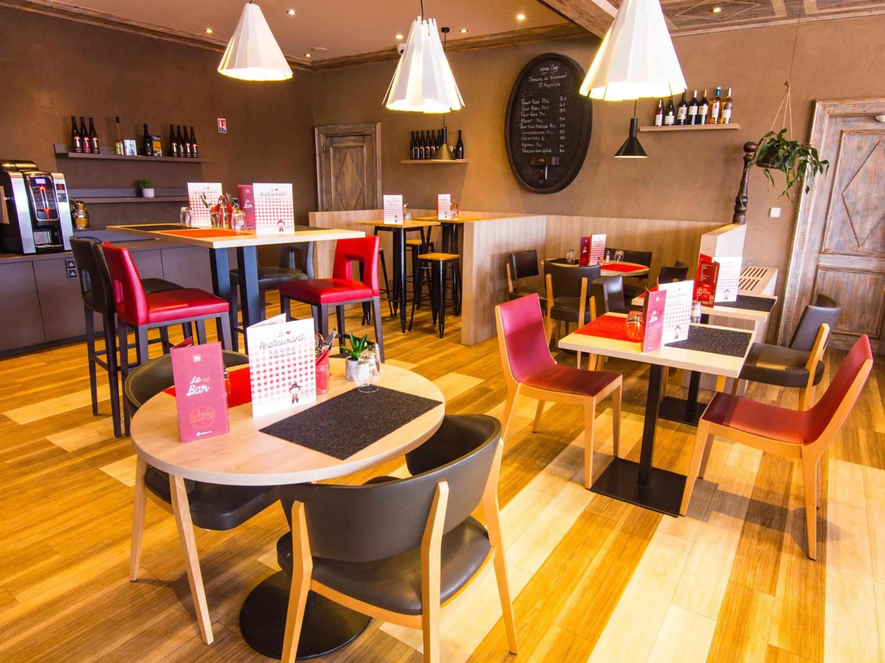 Restaurant/places to eat in ibis Colmar Est - Hotel Restaurant en Alsace