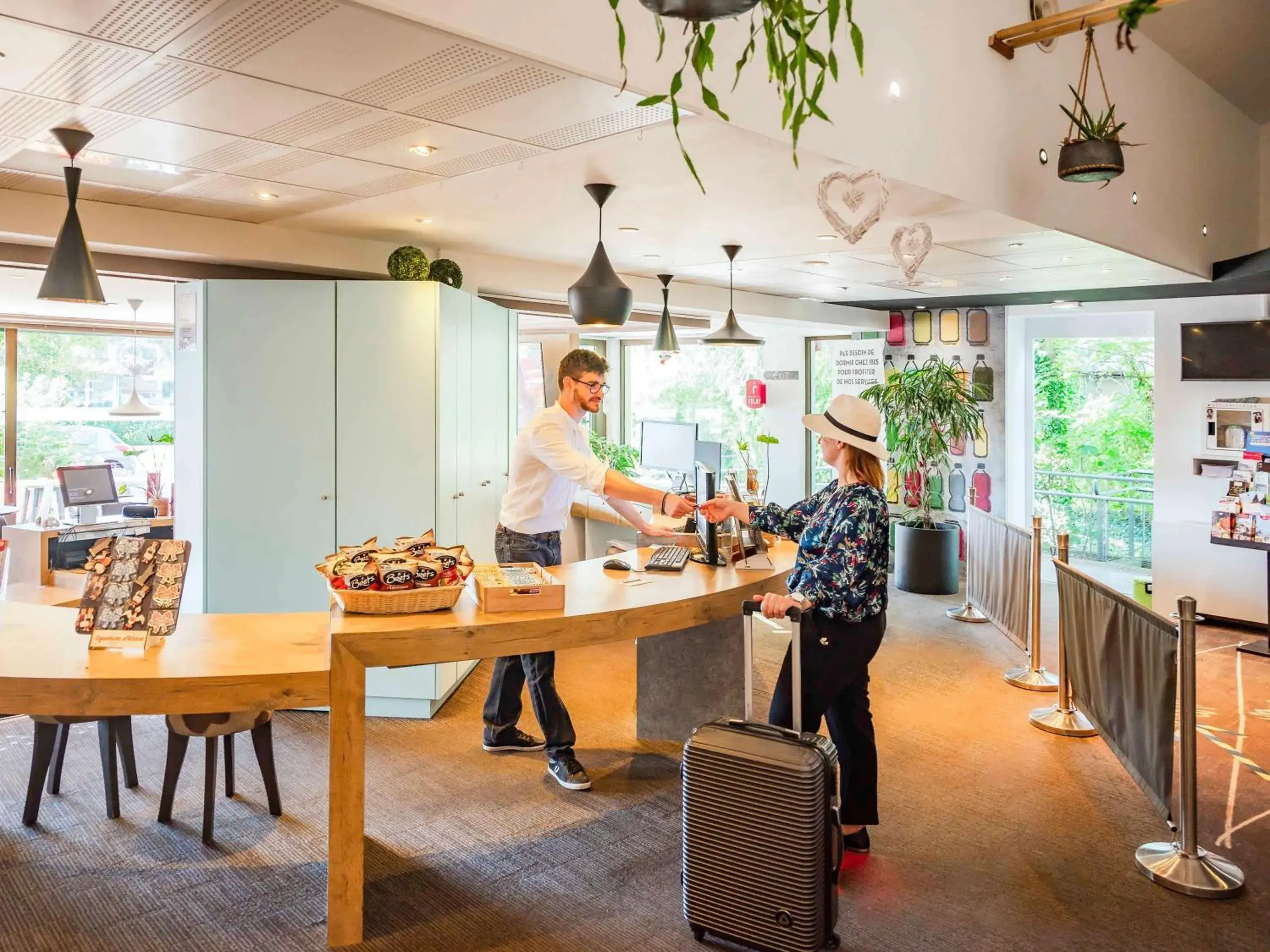 Property building in ibis Colmar Est - Hotel Restaurant en Alsace Property building in ibis Colmar Est - Hotel Restaurant en Alsace